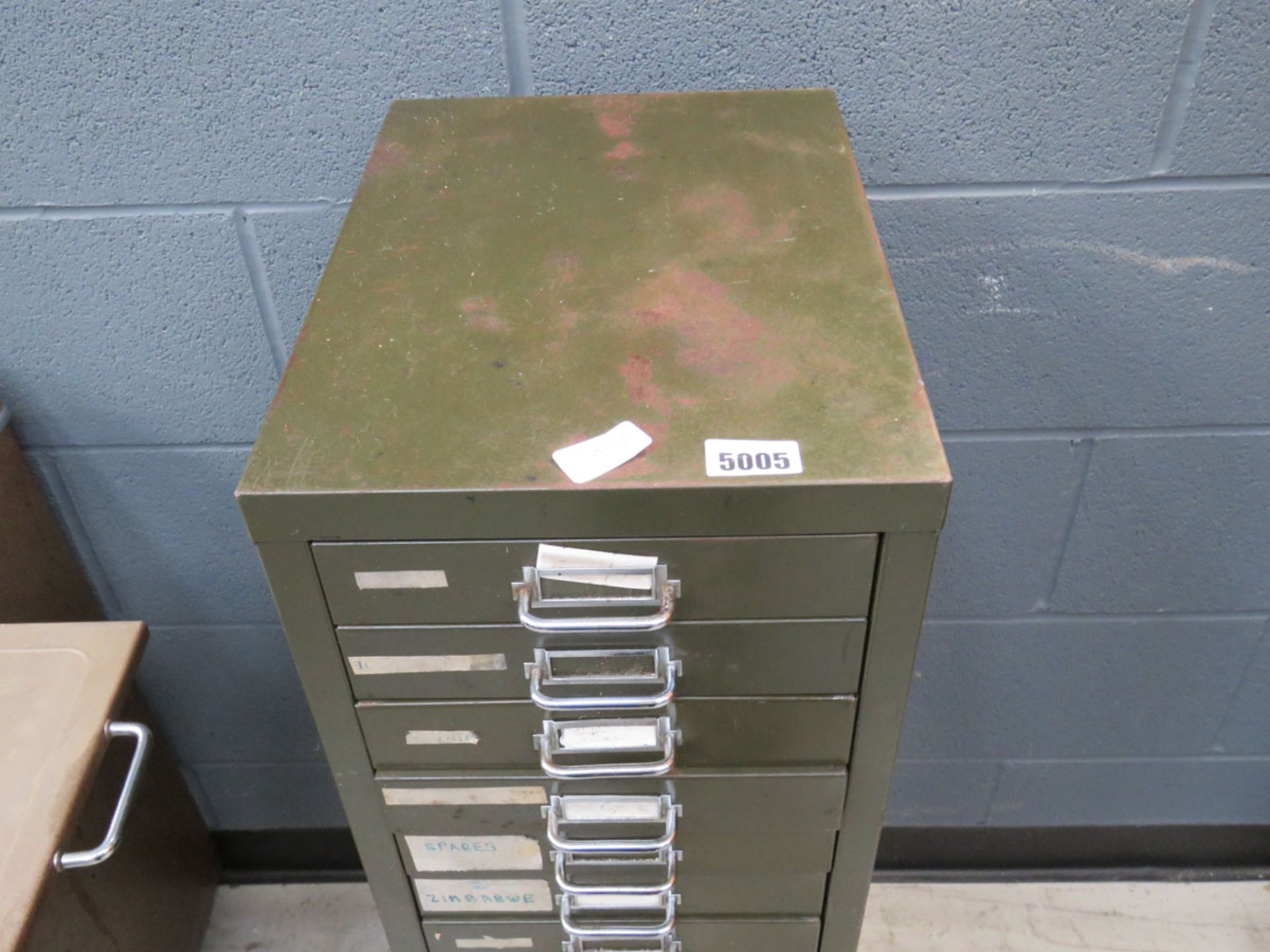 Narrow 15 drawer green metal filing cabinet In sound condition, but with paint loss and scratches - Image 2 of 2