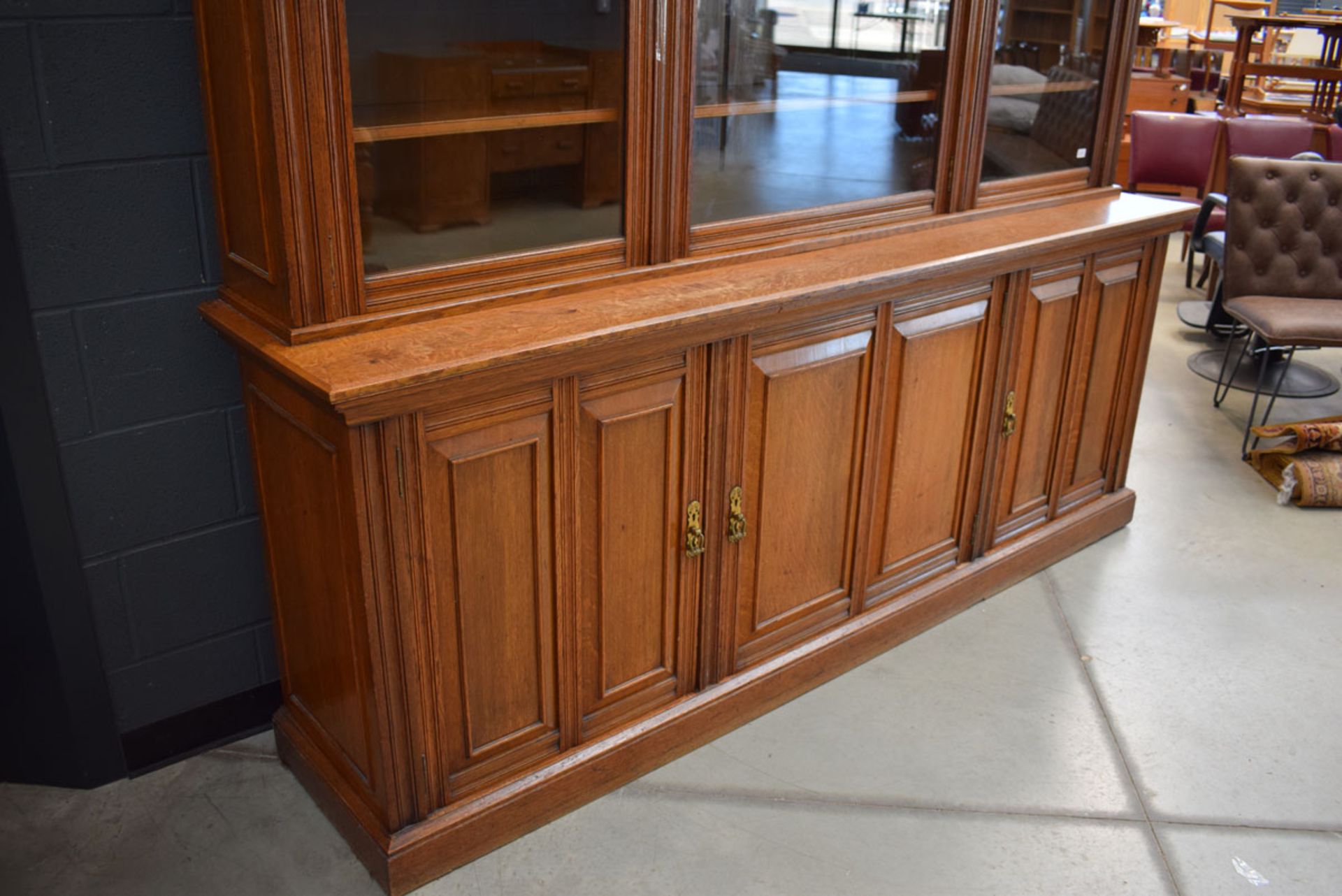 Glazed Victorian oak panelled three-door library bookcase with storage cupboards under and - Image 5 of 6