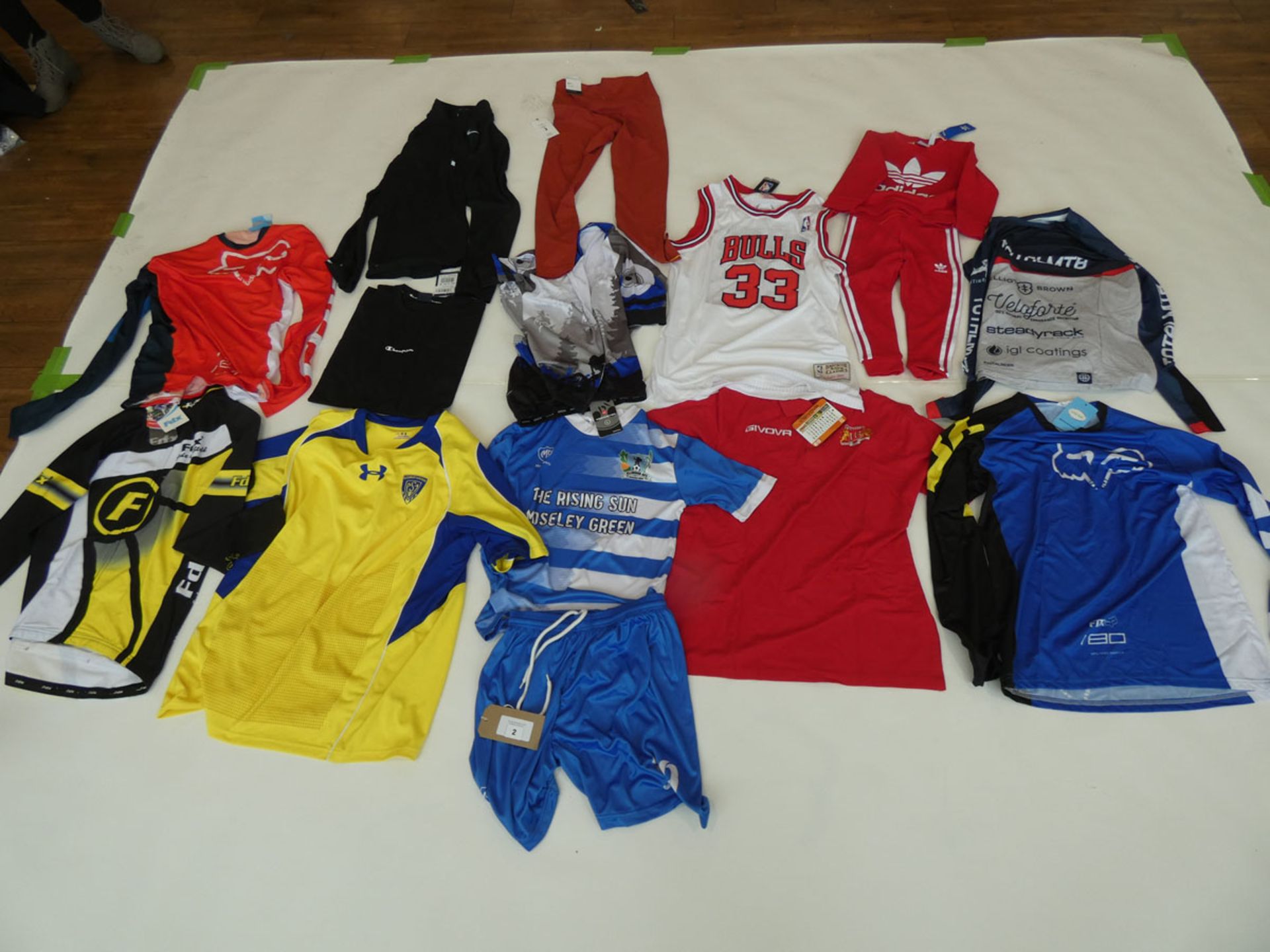 Selection of sportswear to include Champion, Adidas, Nike, etc (quantity of 15 items)