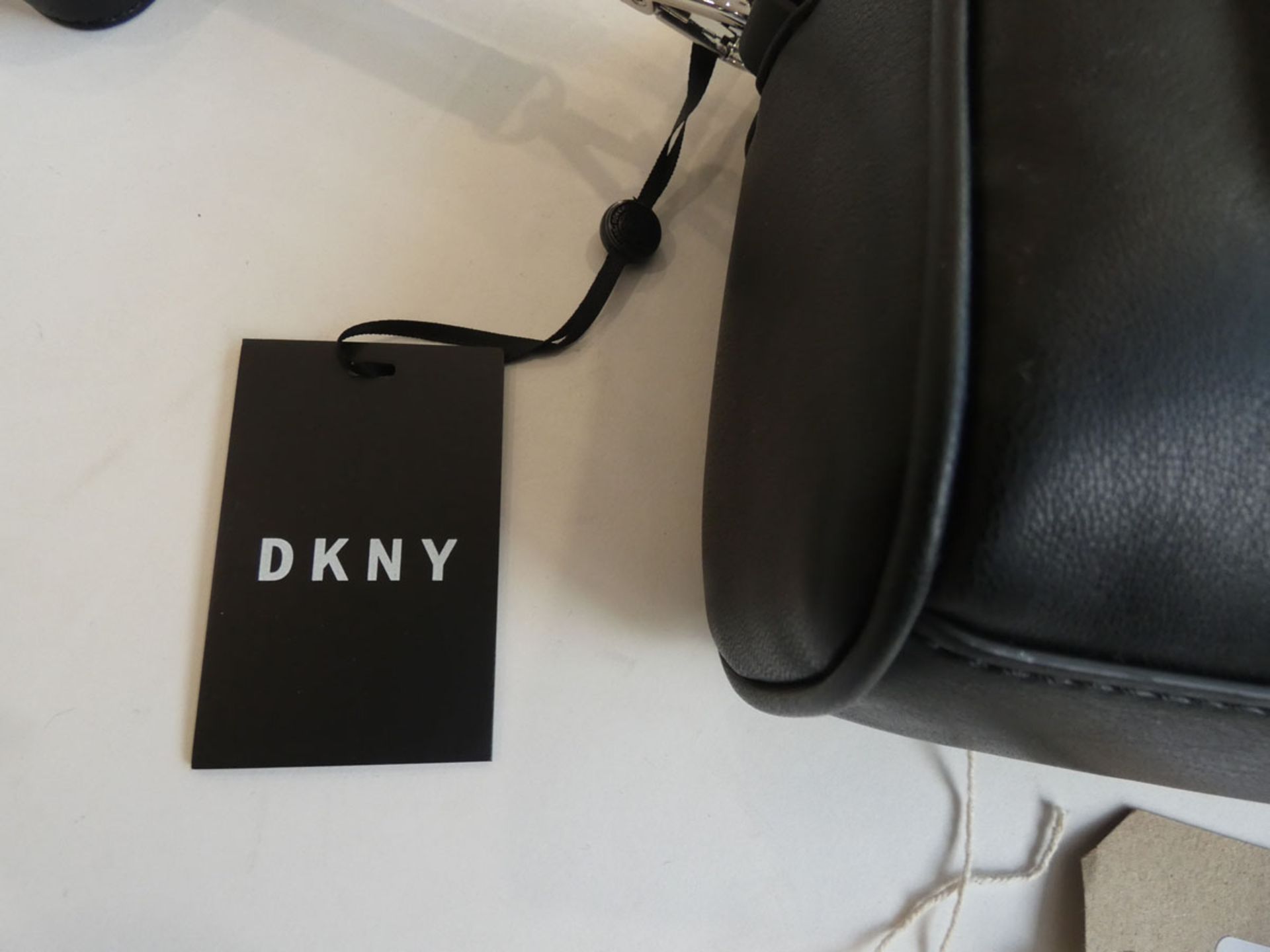 DKNY Tilly camera cross body bag in black - Image 3 of 4