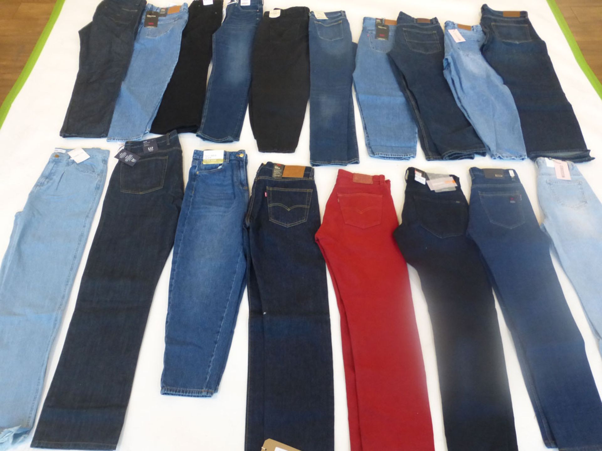 Selection of denim wear to include GAP, Levi, Missguided, etc