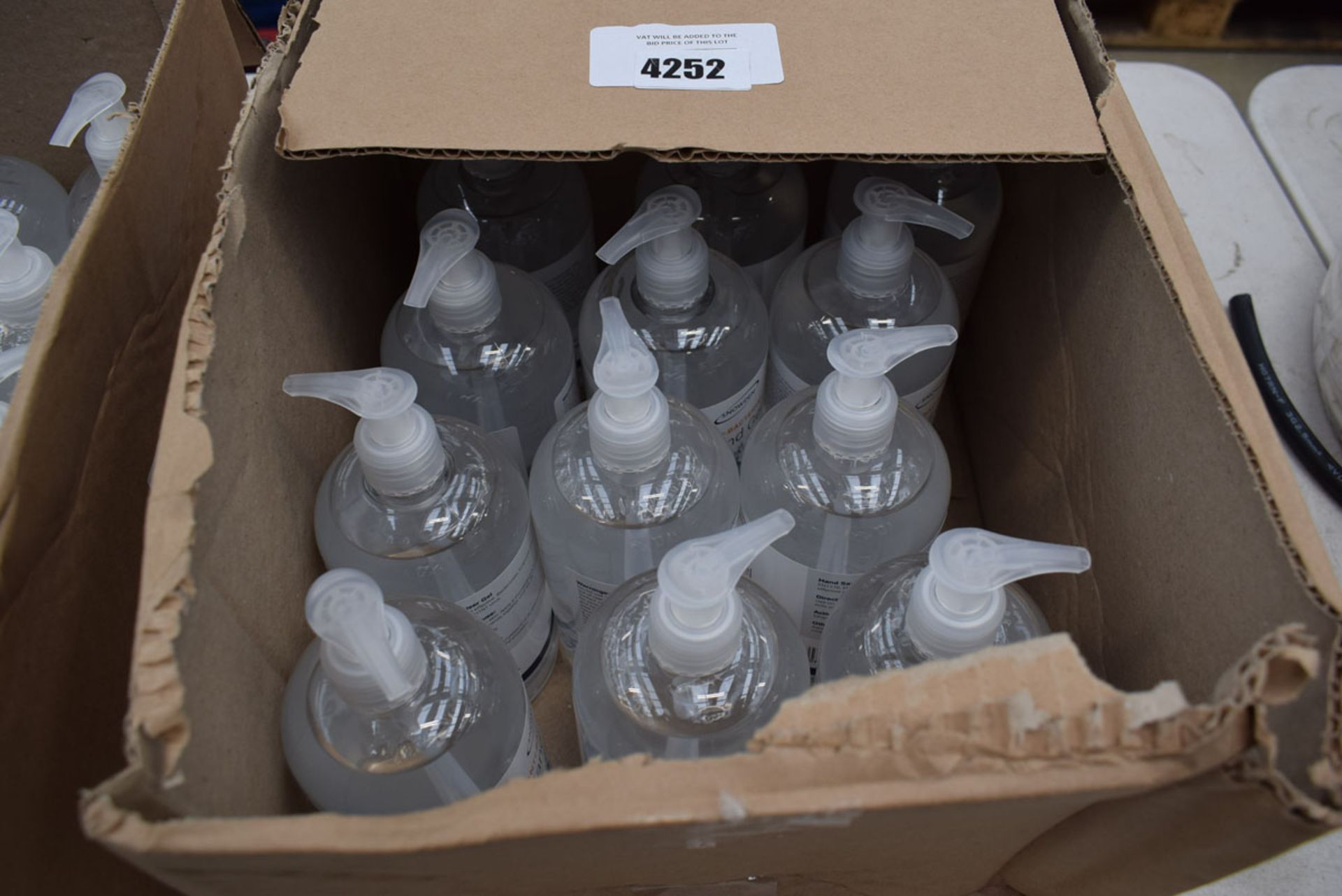 4221 - Box of 12 bottles of hand sanitiser