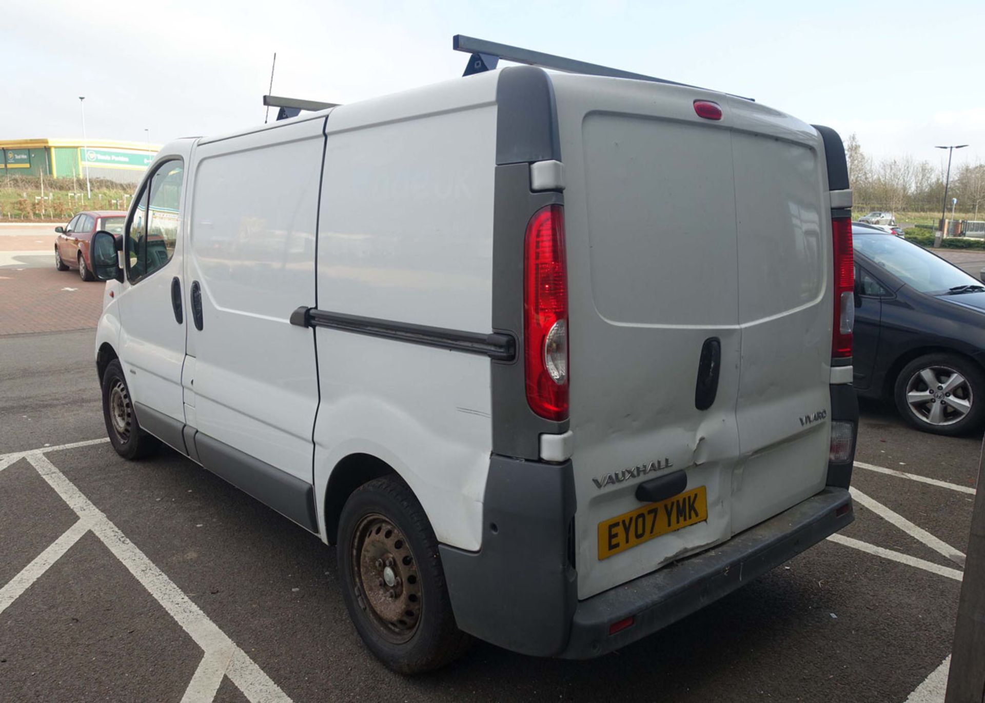 EY07 YMK (2007) Vauxhall Vivaro van, diesel in white MOT: None - Image 3 of 11