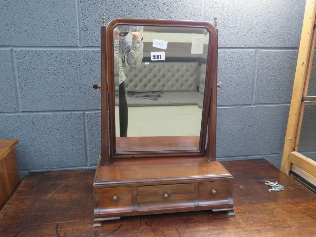 Victorian mahogany toilet mirror with drawers under