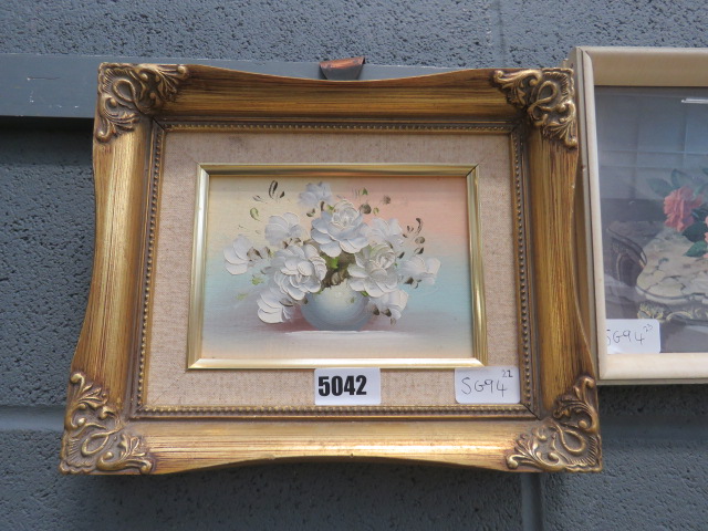 (22) Modern oil,on canvas - still life with white flowers