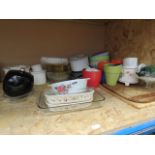 Quantity of kitchen mixing bowls, flowerpots, plastic bowls and other household goods