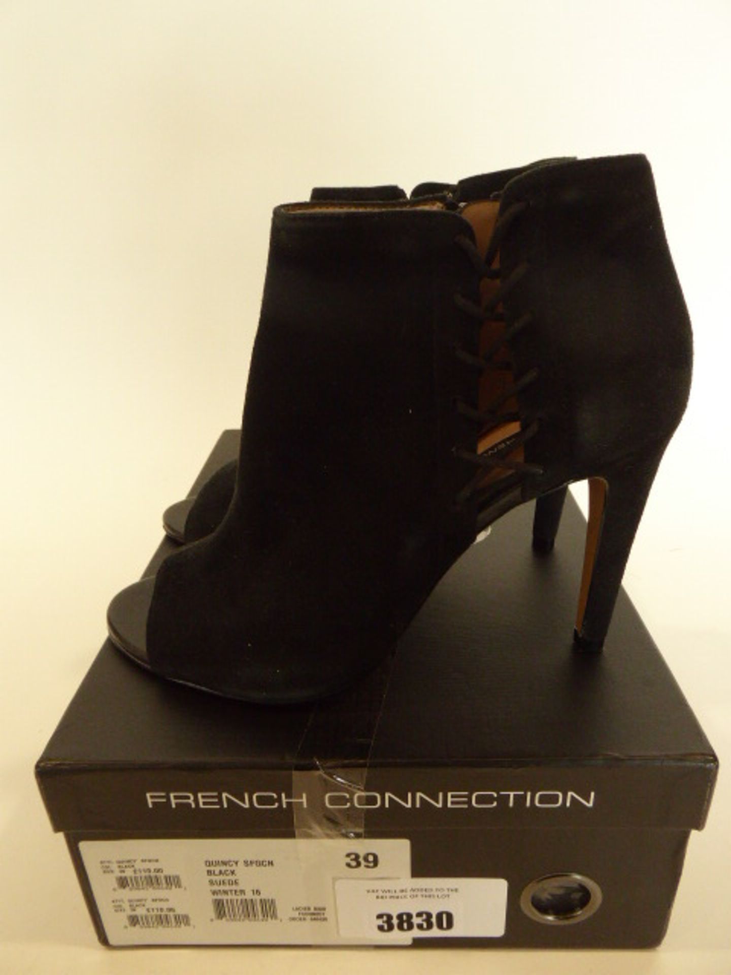 French Connection Quincy suede heels size EU 39 (used)