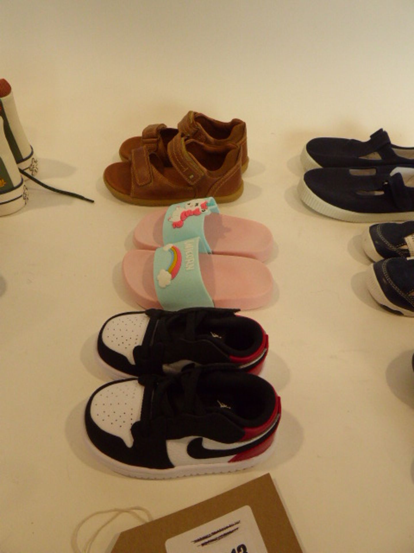 Bag of assorted childrens shoes - Image 3 of 5