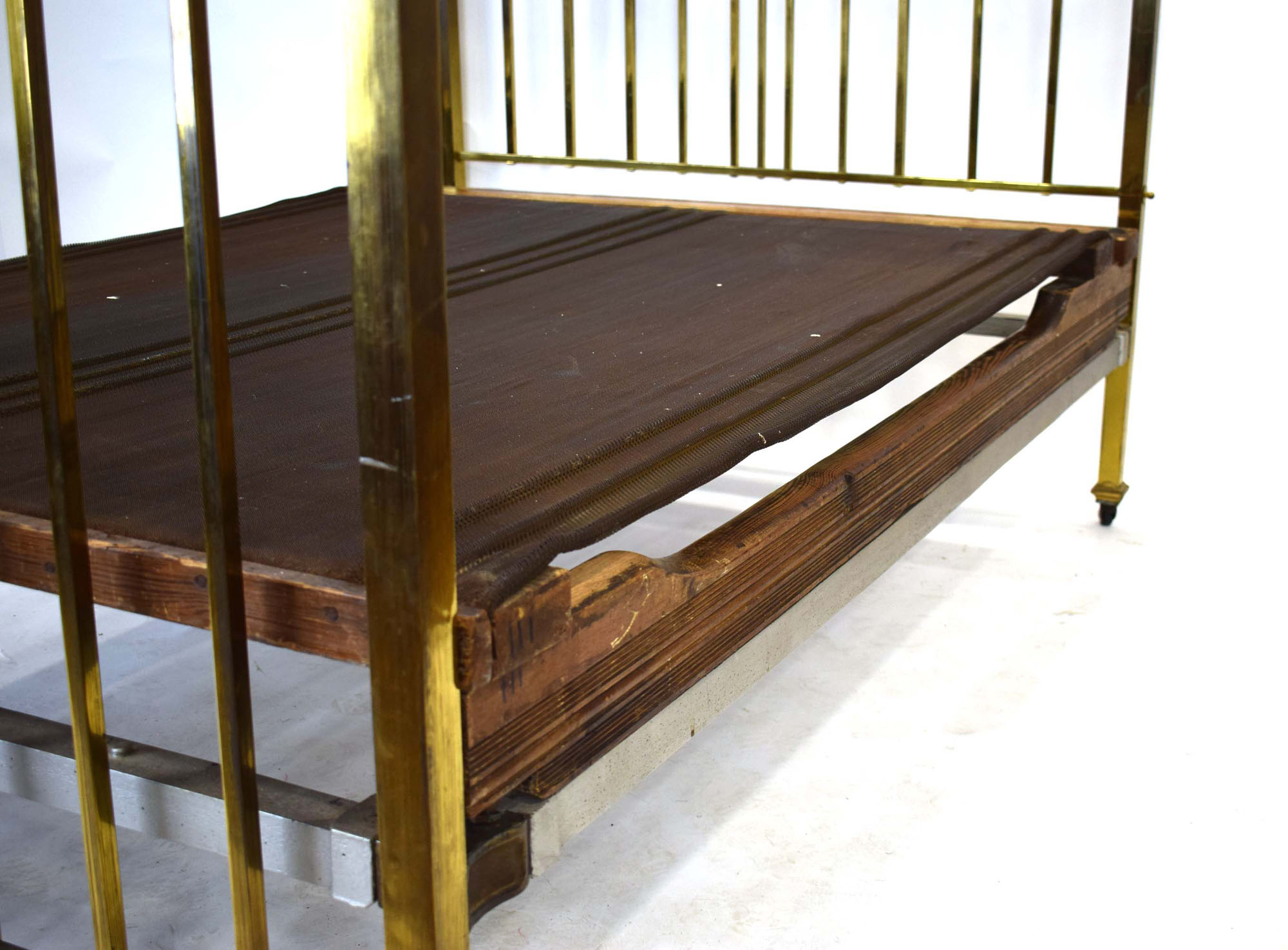 A late 19th/early 20th century brass-finished bedframe decorated with copper sections and - Image 11 of 14
