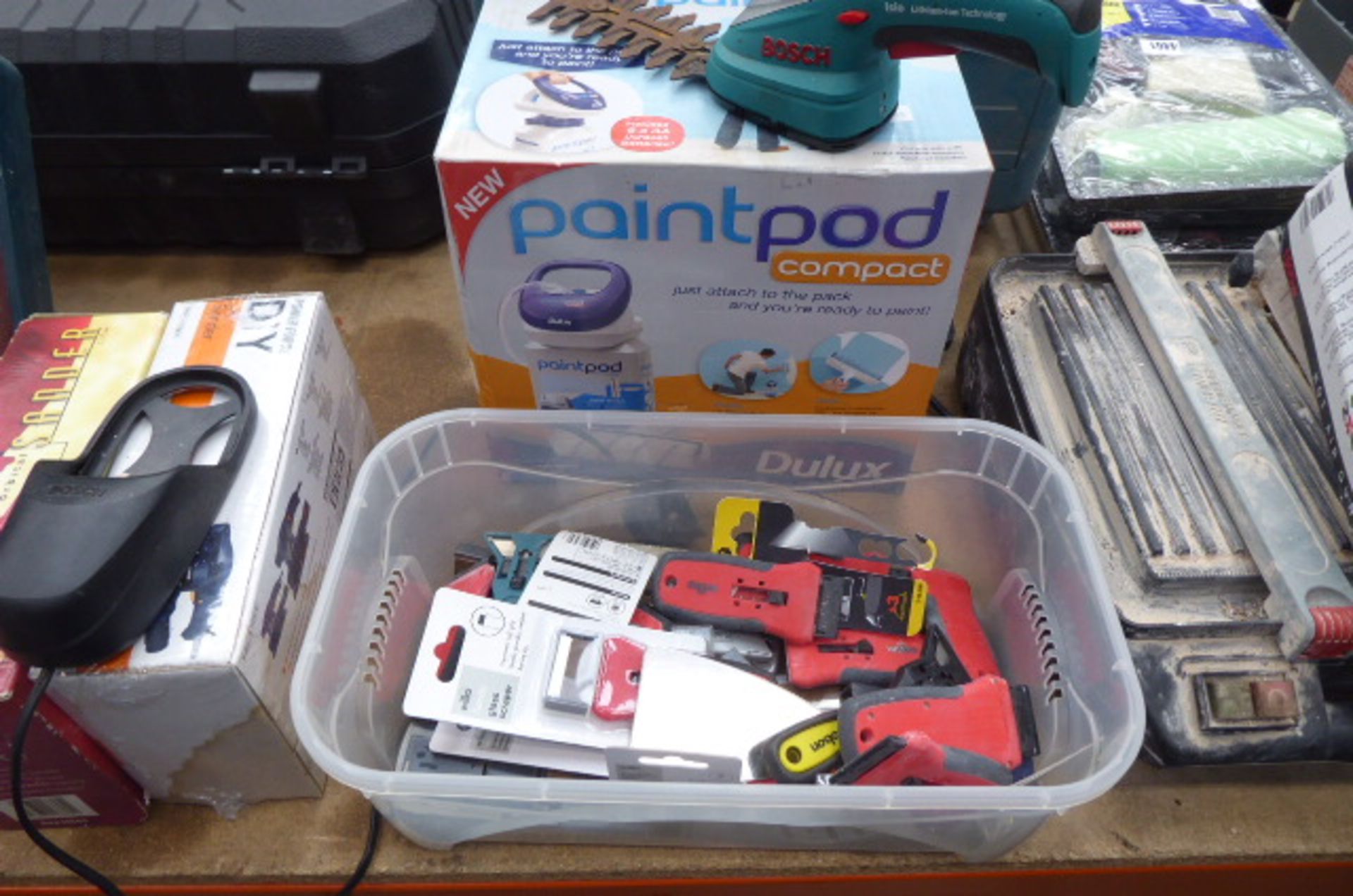 Paint pod , hot air gun, clear box of glass scrapers and Bosch mini trimmer - Image 2 of 2