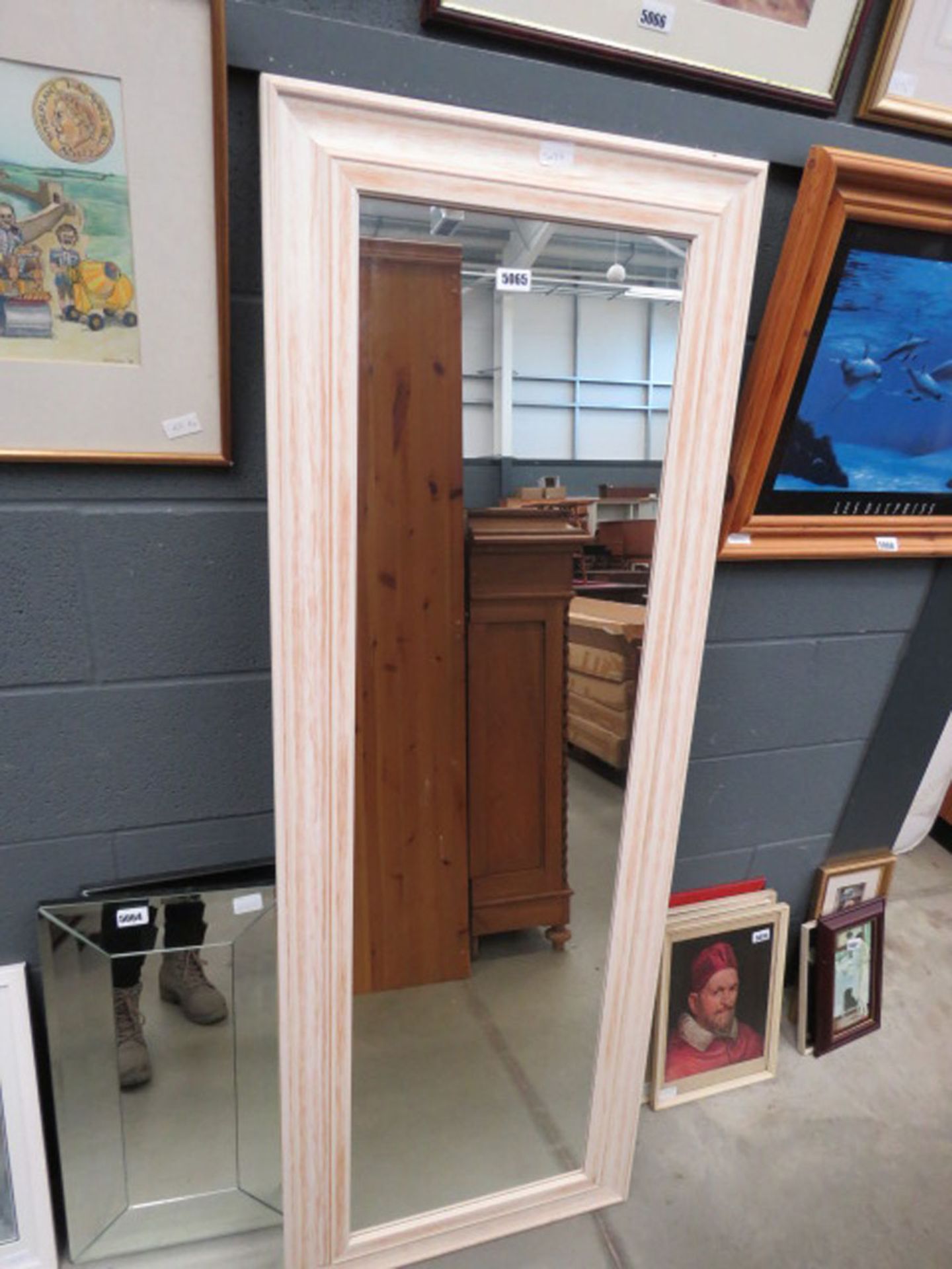 Rectangular mirror in cream frame