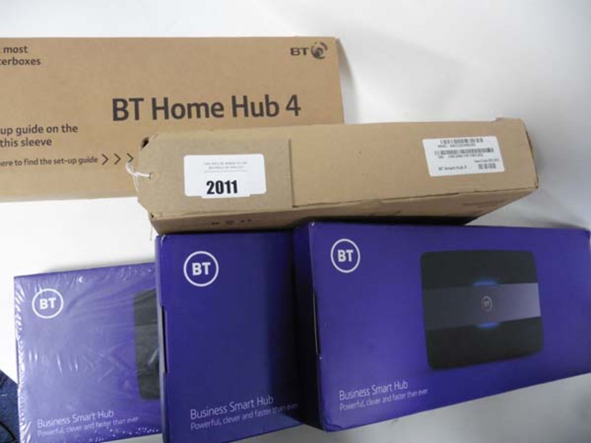 3 BT smart Hub, 1 Smart Hub 2 & 1 Smart hub 4,