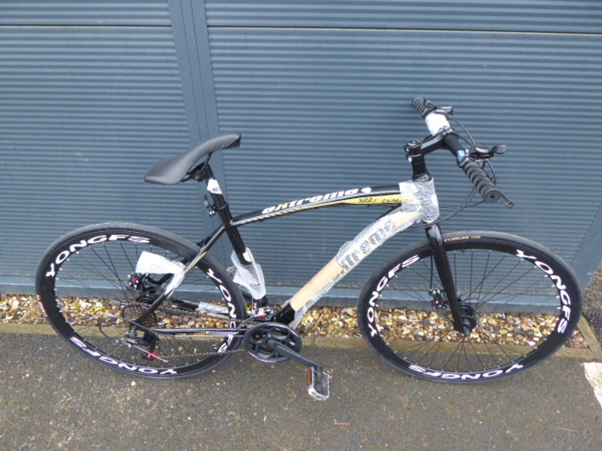 Gents black and yellow Extreme Shimano geared road bike - Image 2 of 2