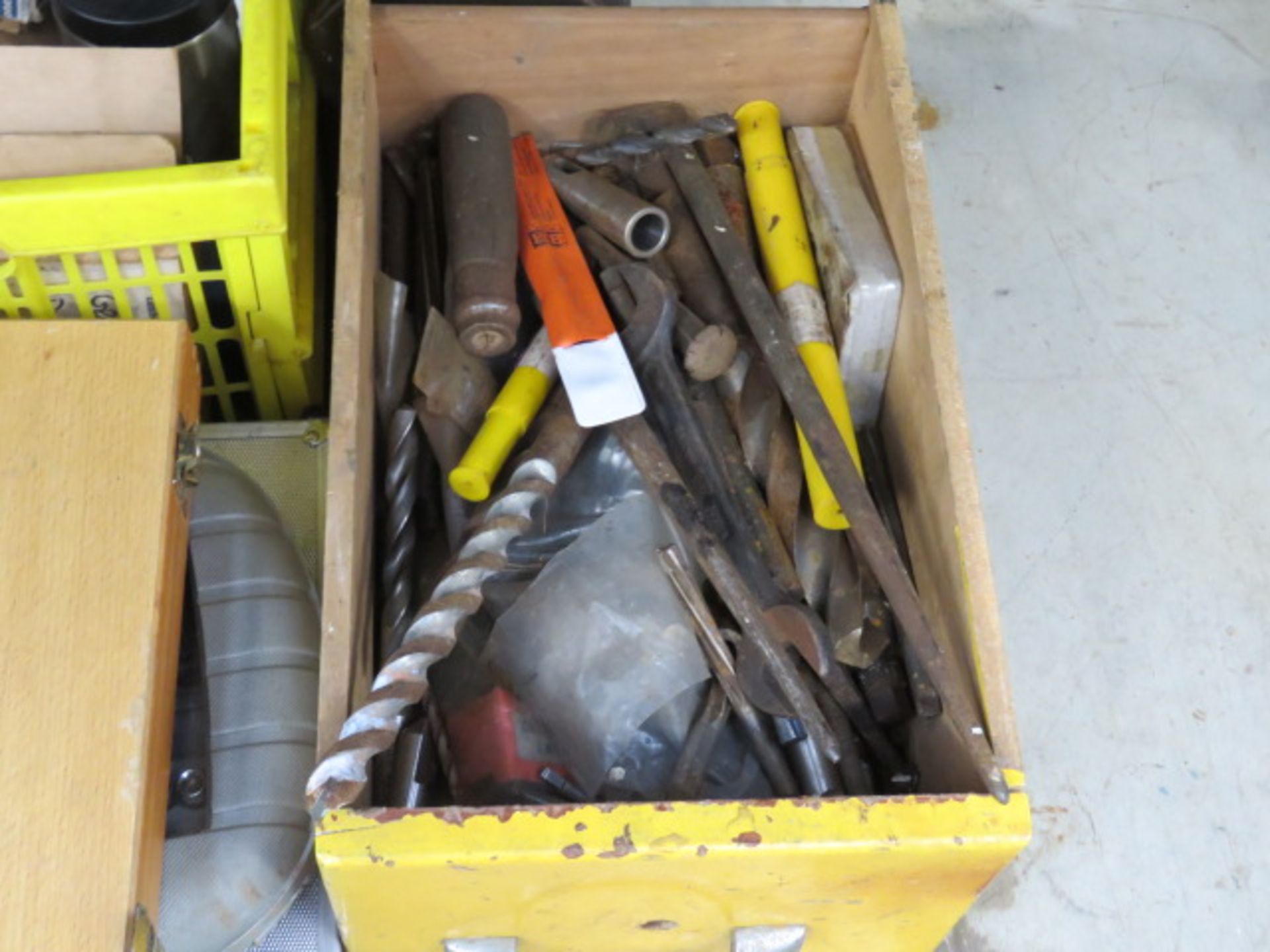 3/4 of an underbay of items to inc. Halogen lights, toolbag containing grease gun, pot riviters, - Image 3 of 4