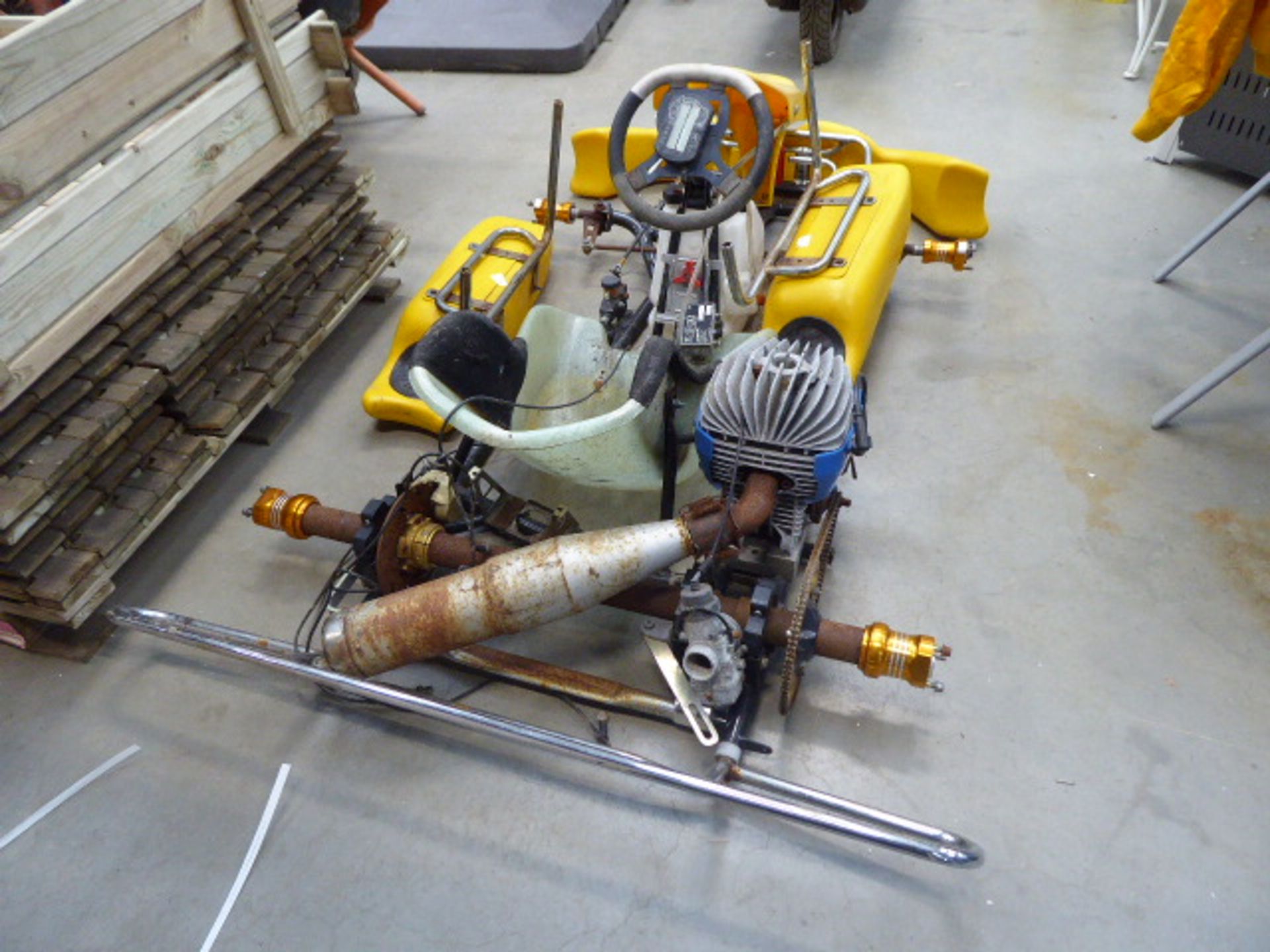 Go kart chassis frame and part engine (no wheels) - Image 3 of 4