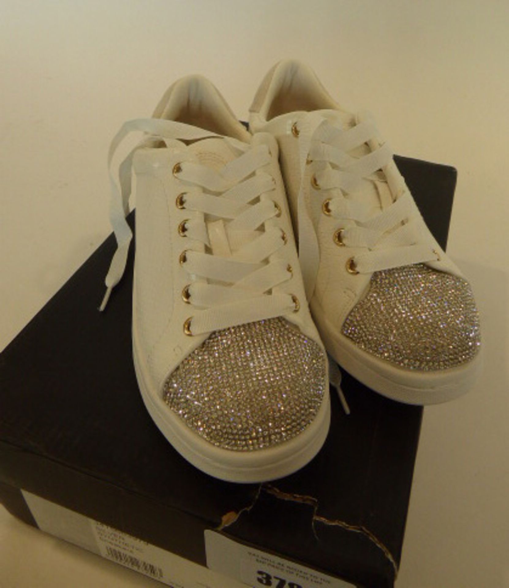 Kurt Geiger Liza silver womens trainers size EU 36 - Image 2 of 3