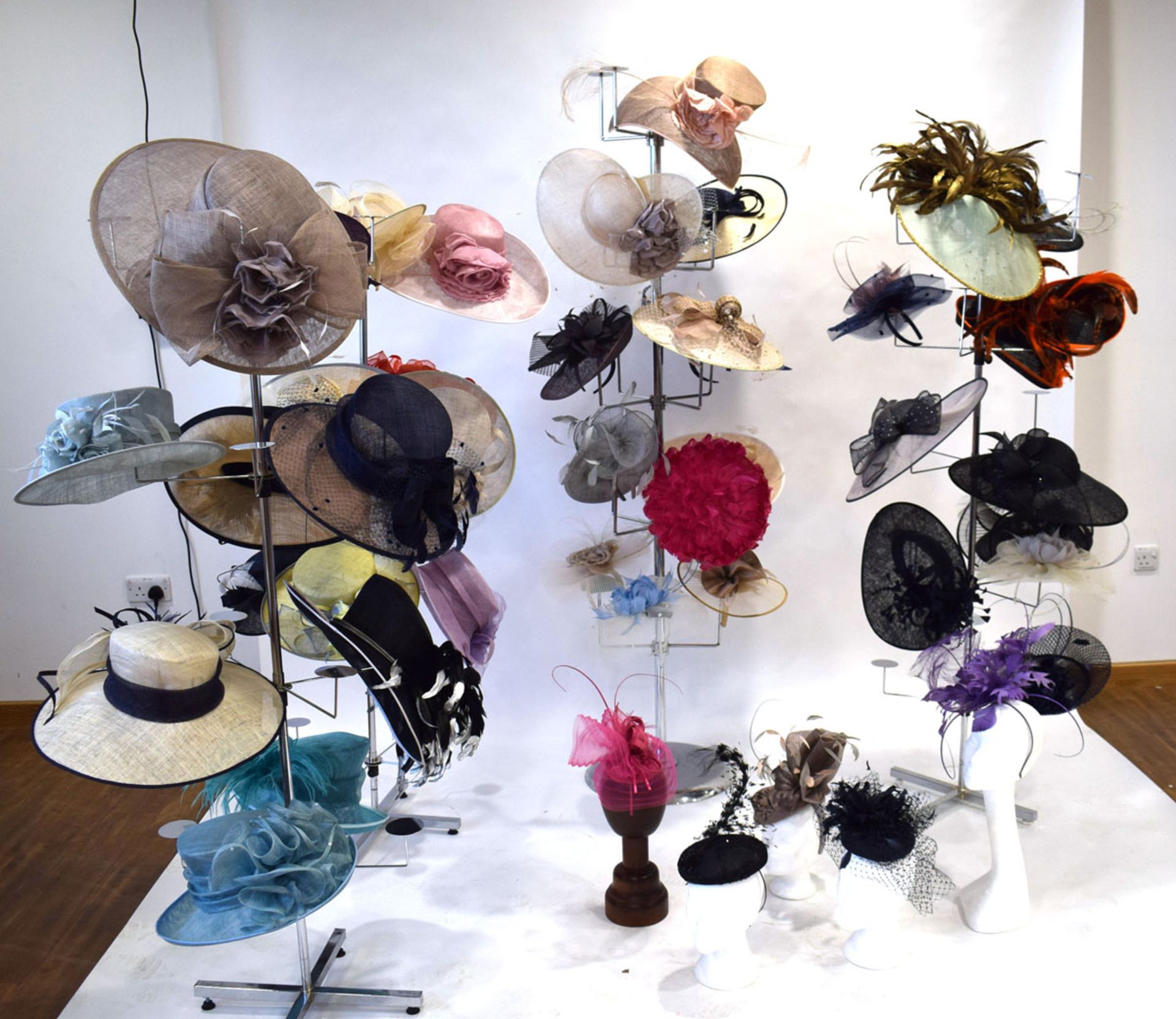 Approx. 45 hats and fascinators in various colours and designs (stands and heads not included) - Image 2 of 6