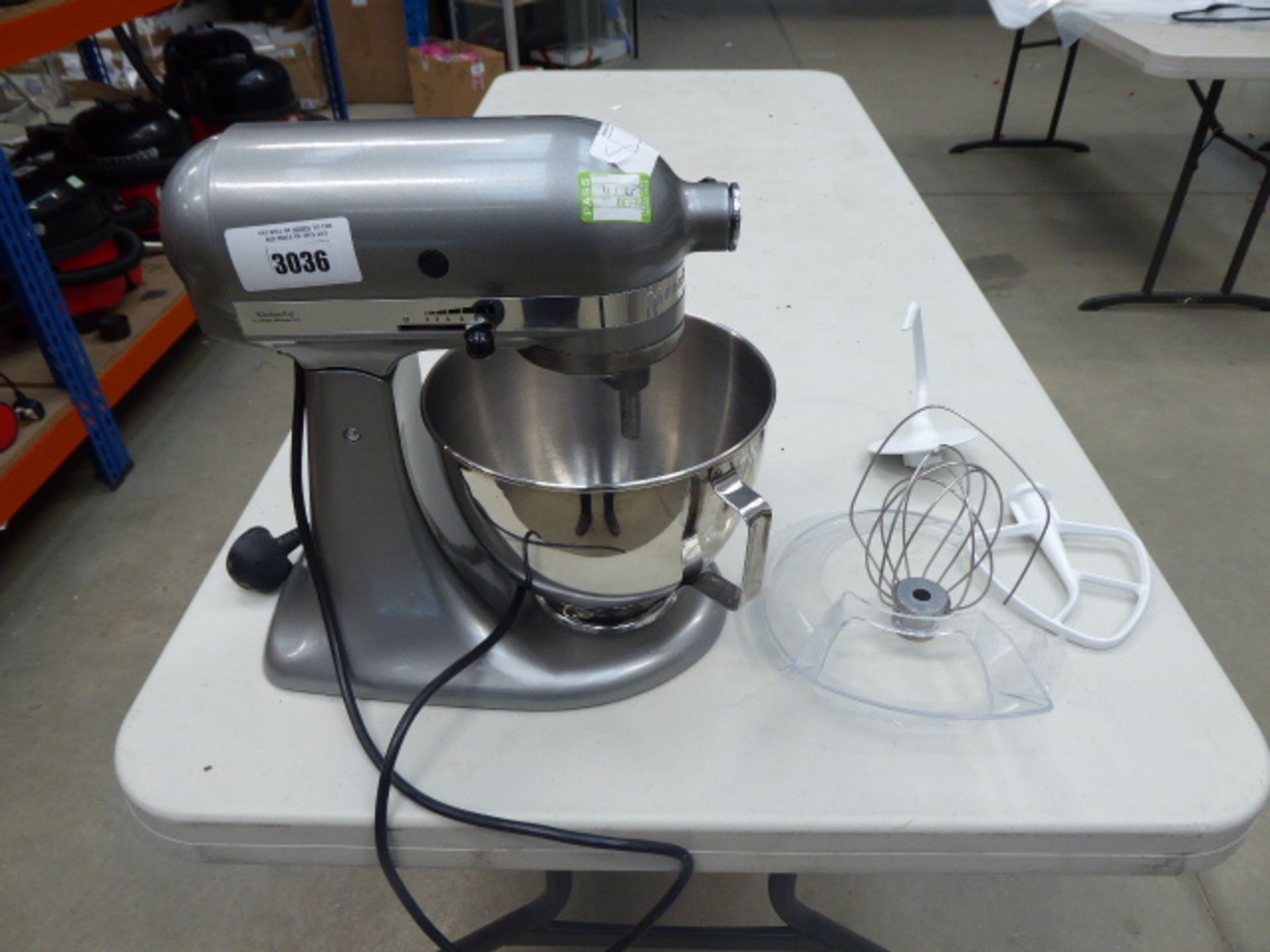 (TN25) Unboxed Kitchenaid 4.3 litre standing mixer with 3 attachments and manual Item has light use