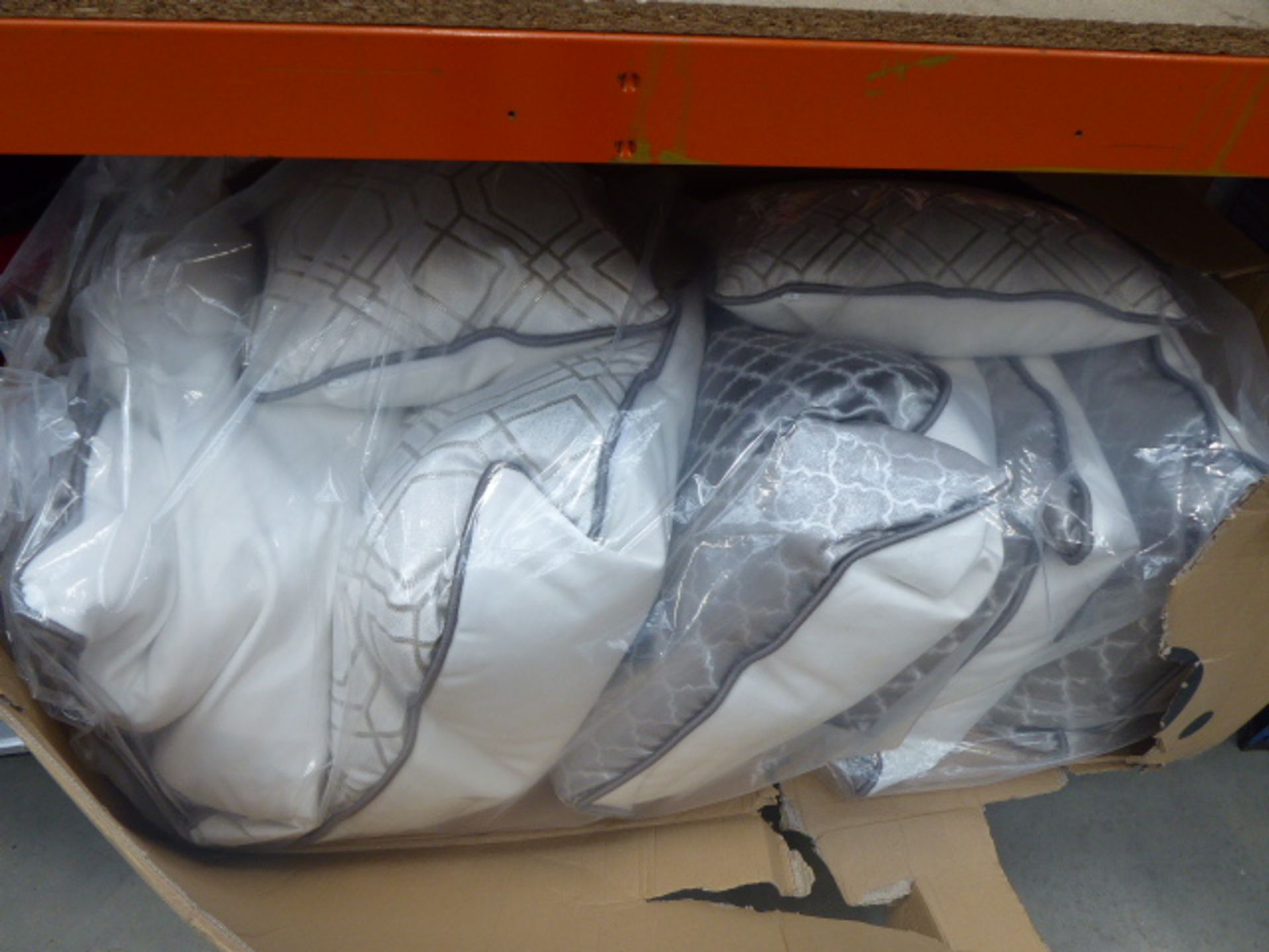 Box containing approx 7 grey and white sofa cushions