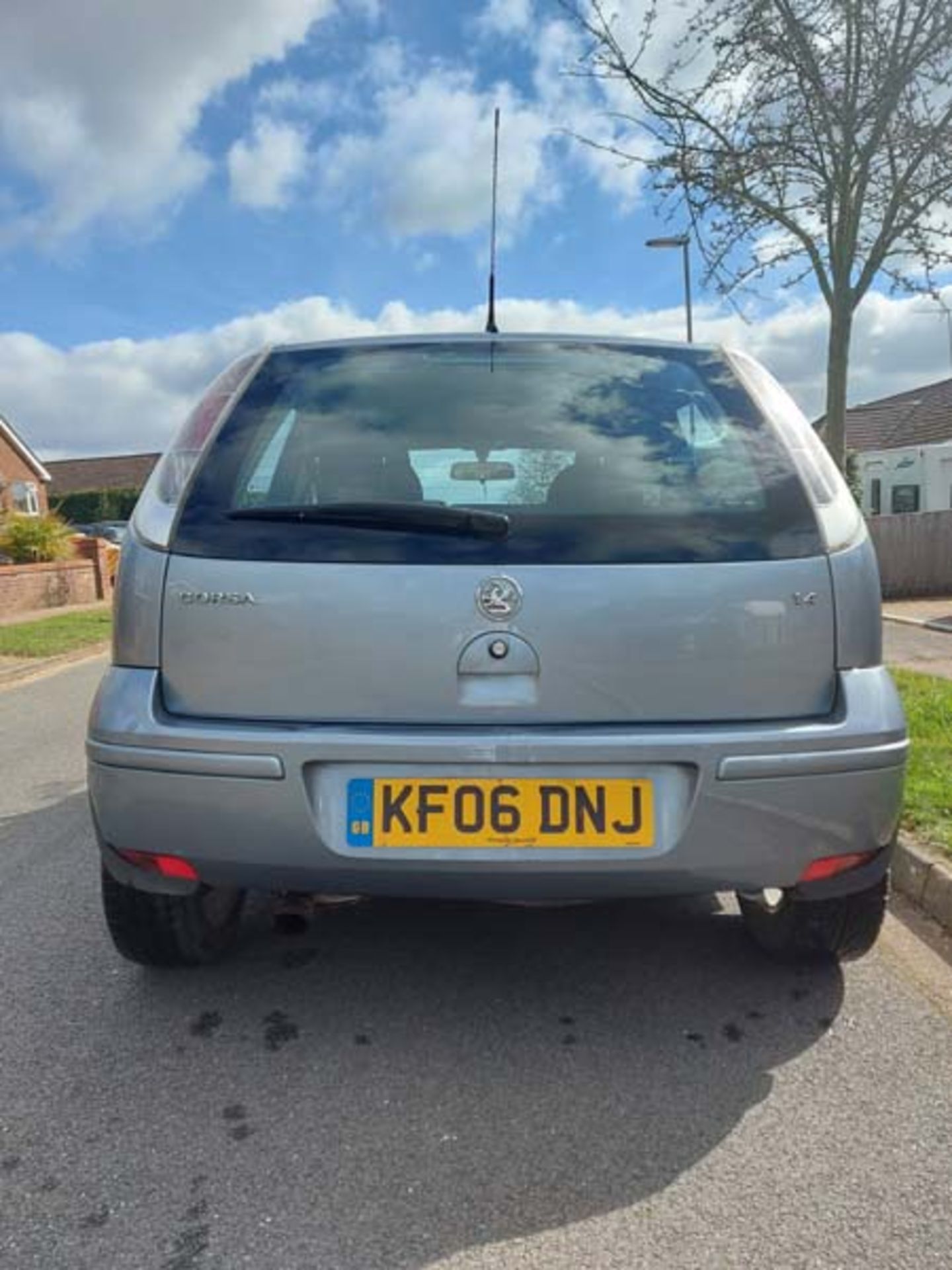 Vauxhall Corsa 1.4 Active Automatic in silver, 5 door hatchback, first registered 03/03/2006, MOT - Image 2 of 15