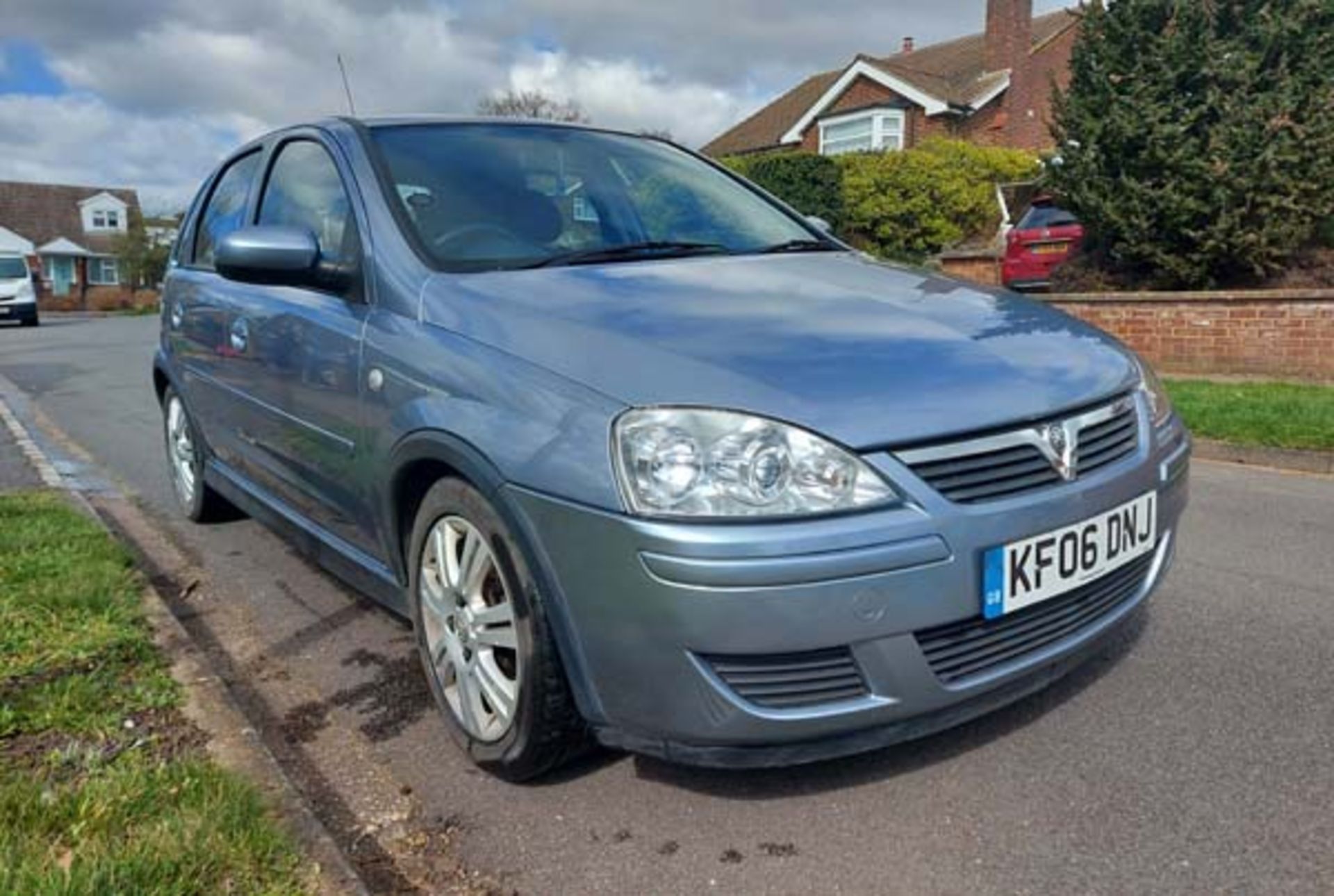 Vauxhall Corsa 1.4 Active Automatic in silver, 5 door hatchback, first registered 03/03/2006, MOT