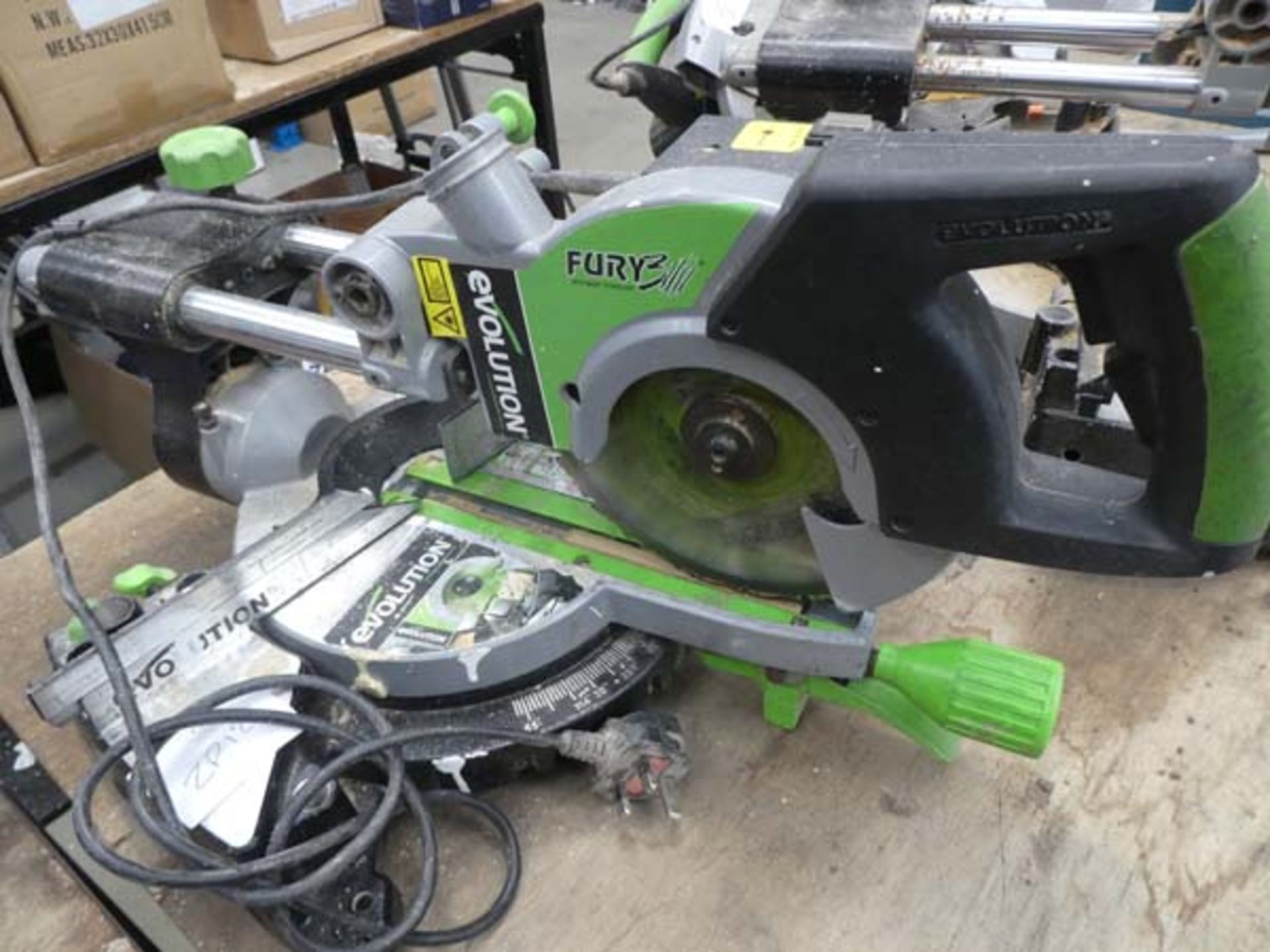 Evolution compound mitre saw Very used, Model GB2438285