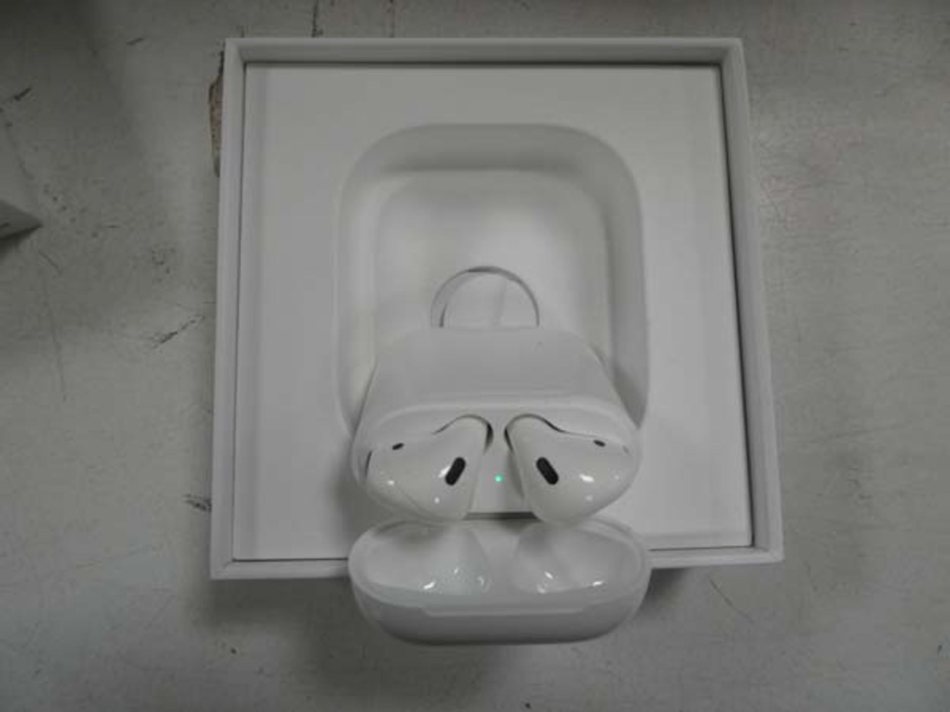 Apple AirPods 1st gen with charging case and box