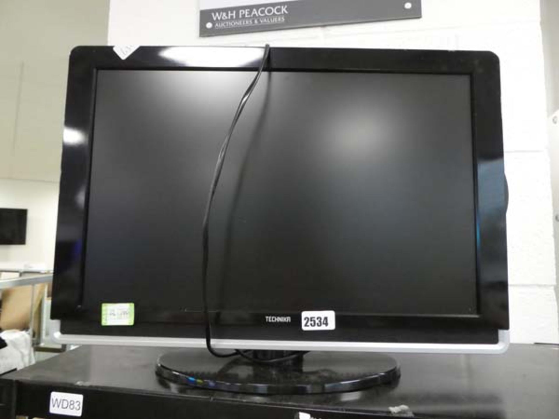 Technika 22'' LCD Tv with DVD player built in (156) Doesn't power up