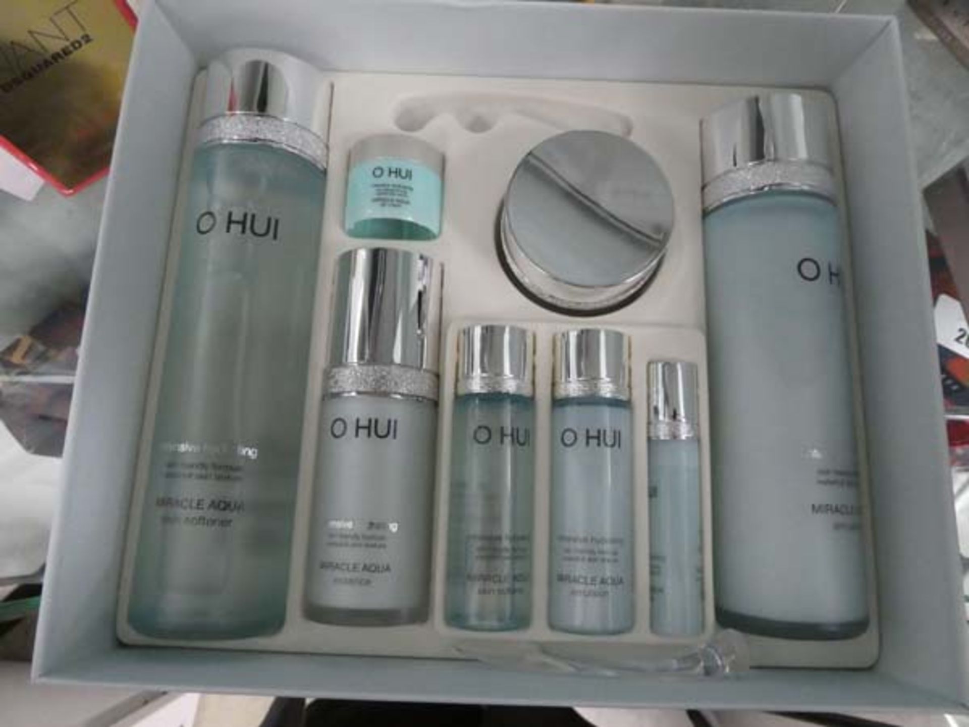 O Hui intensive hydrating skin friendly formula set with Miracle Aqua including skin softener,