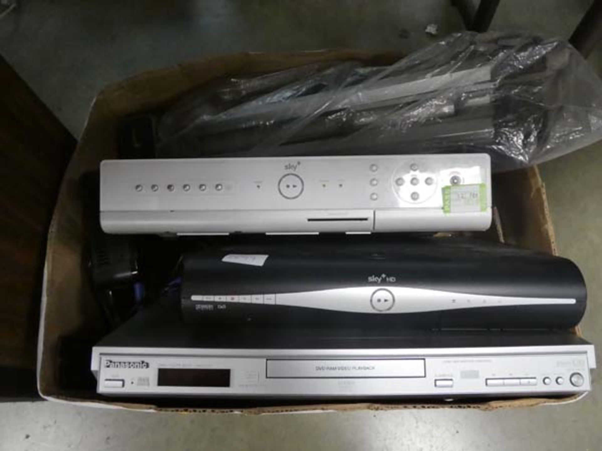 (TN161) Various Sky freeview boxes and Panasonic DVD player