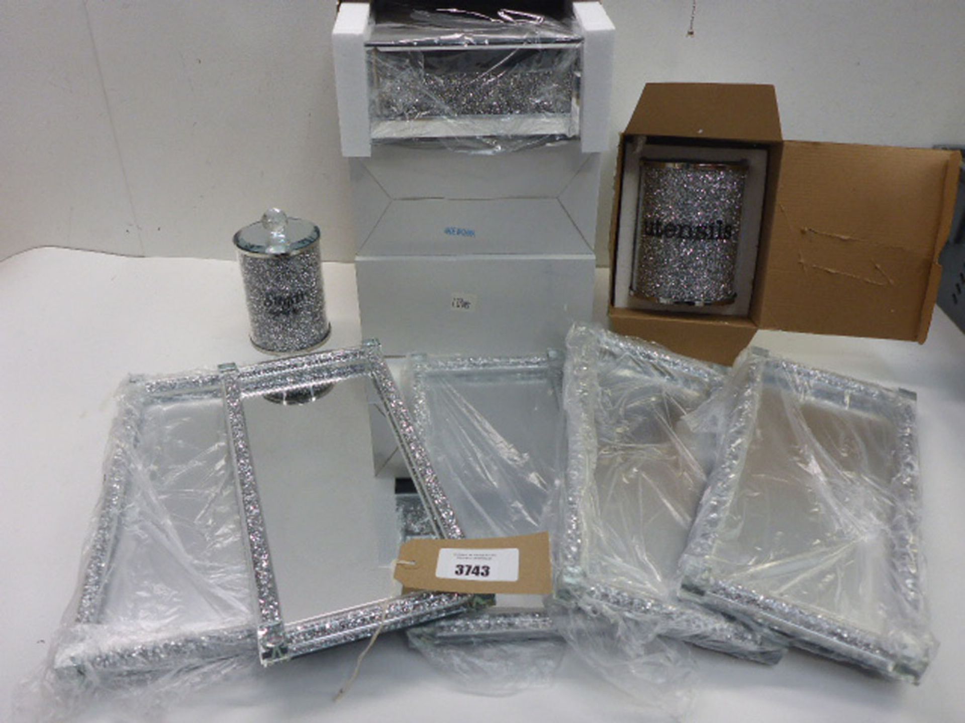 Crushed diamond effect trinket trays, utensil & sugar canisters and matching tissue dispensers