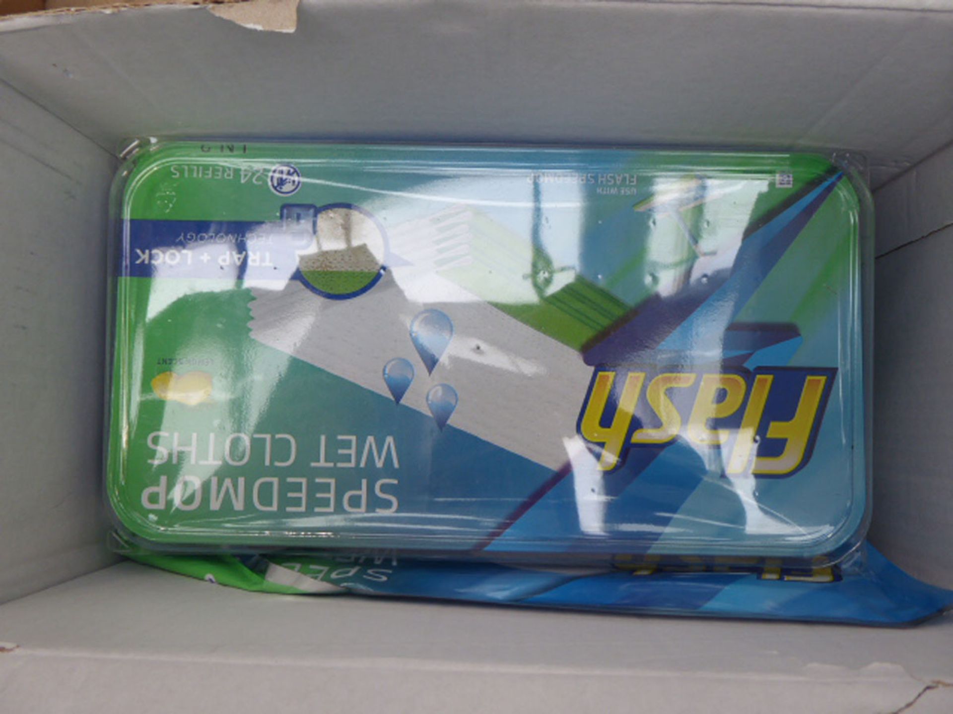 Box of flash speed mop wipes - Image 2 of 3