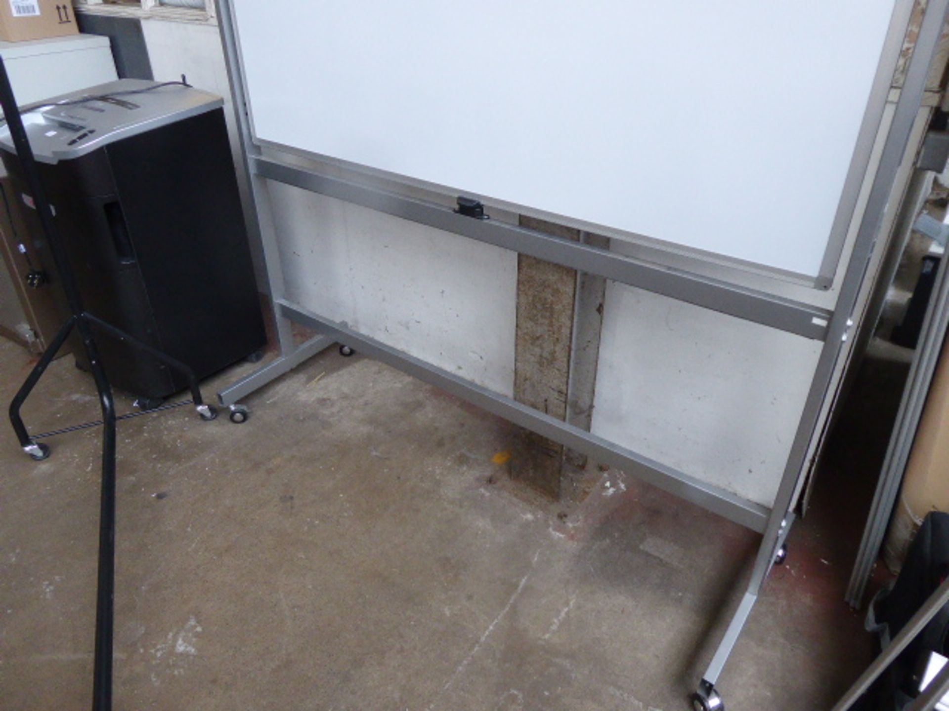 150cm Mobile whiteboard - Image 2 of 2