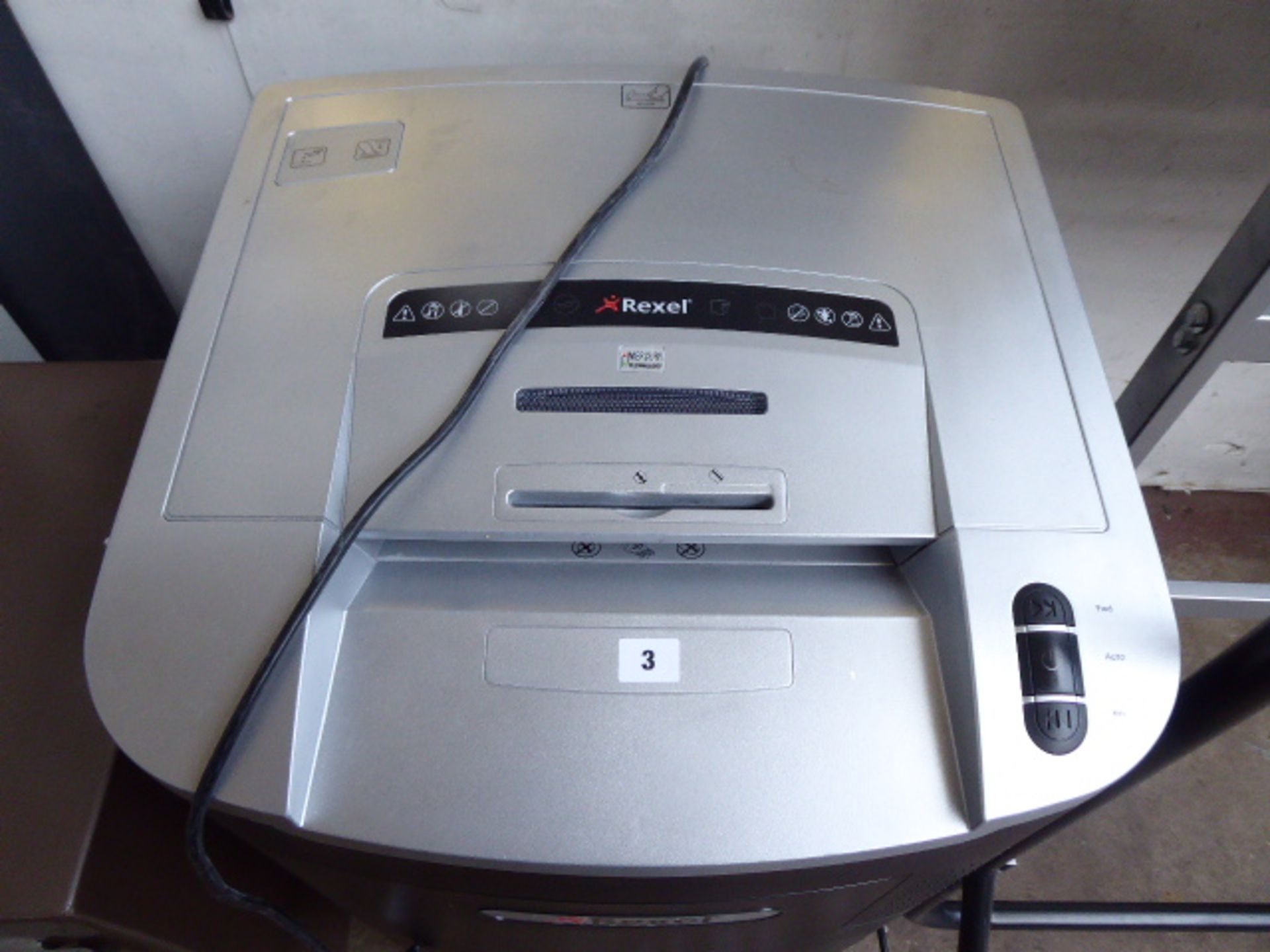 55cm Rexel Mercury paper shredder - Image 2 of 2