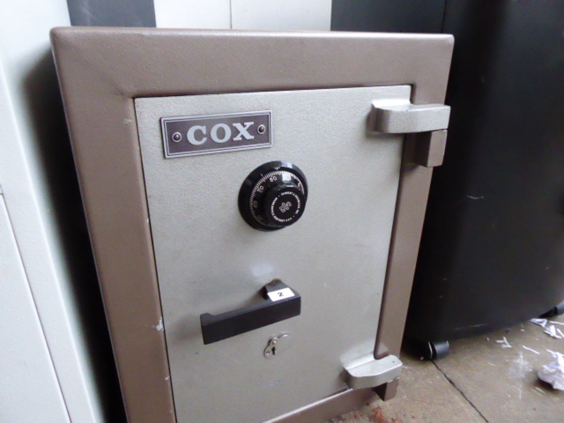 49cm Cox key lock and code safe - Image 2 of 2
