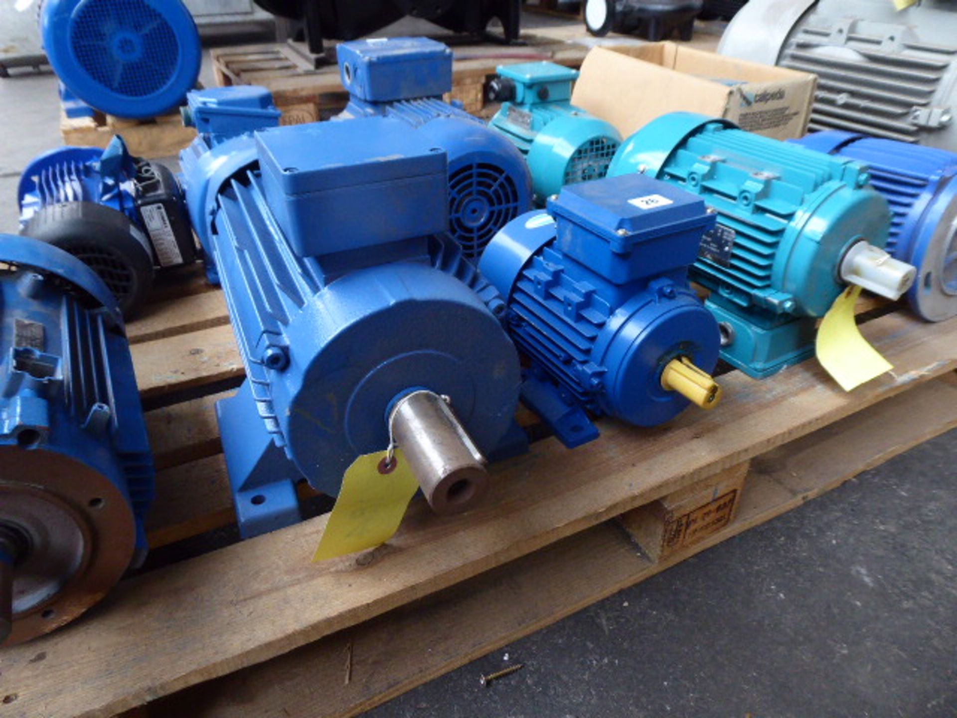 Five assorted motors, Lafert ST90SC2, 1.7kw; Brook Crompton A-DA90LA 2 B3-PTO, 2.64kw; unbranded 0. - Image 2 of 3