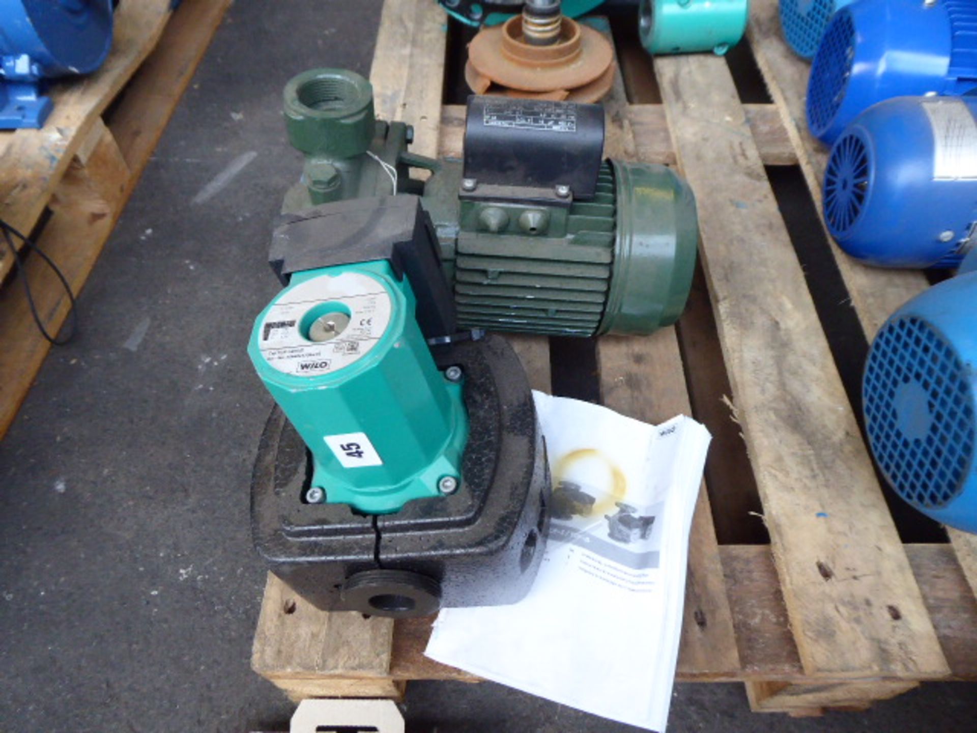 Wilo Top-SD30/5 pump (1ph) with a DAB K12/200M pump 2''