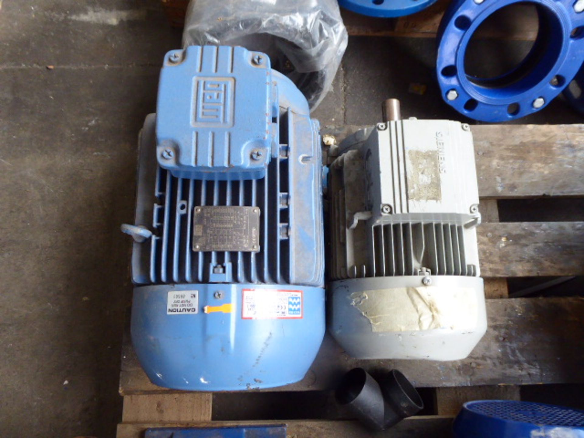 Four assorted motors, CMG SLA 112M-A, 4kw; Siemens 1LA7113-4AA60, 4.6kw; Weg AL132S-2, 6.3kw and 1 - Image 4 of 4