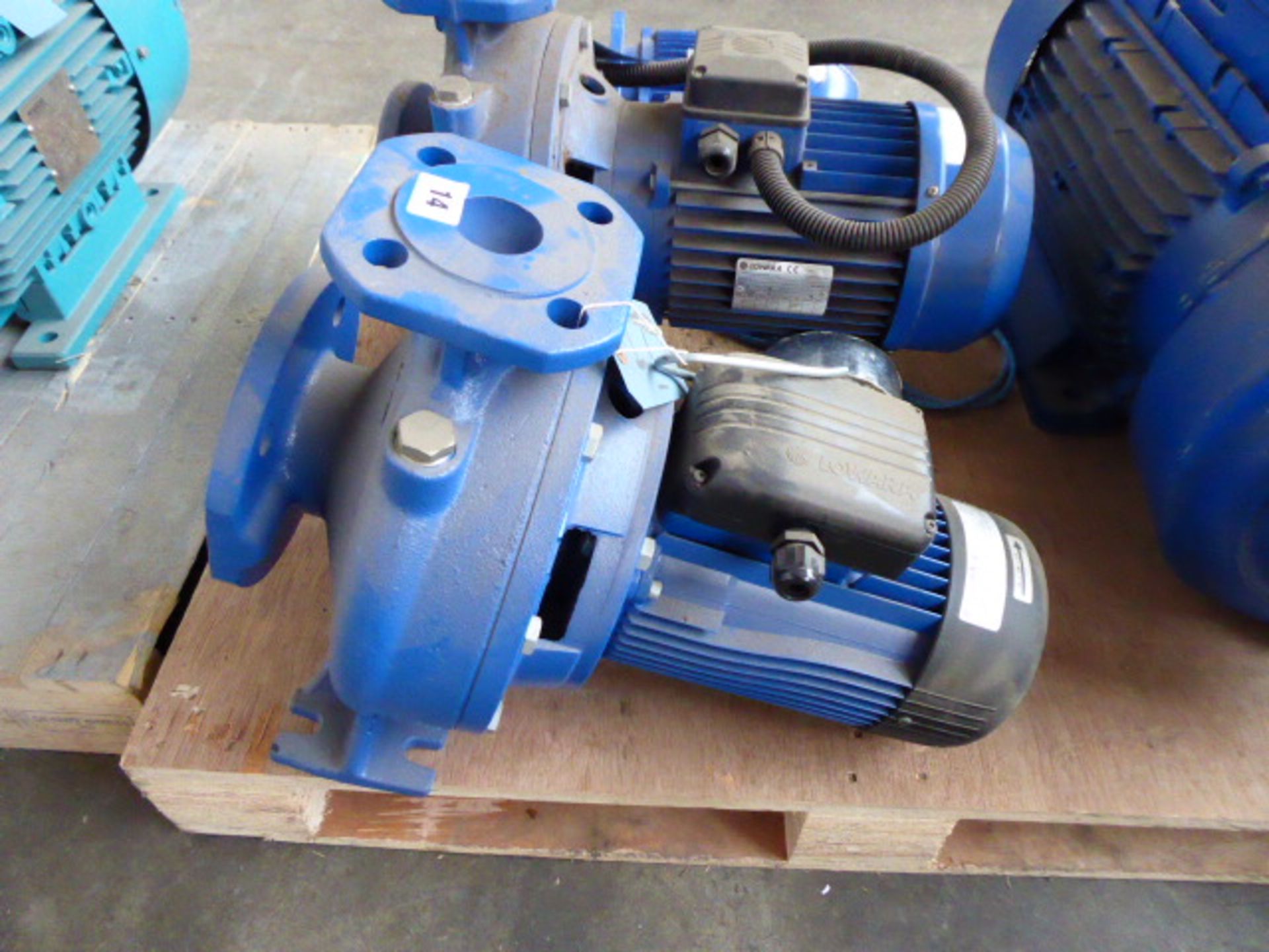 Lowara FHE4 40-200/C7/A end section pump, 0.75kw