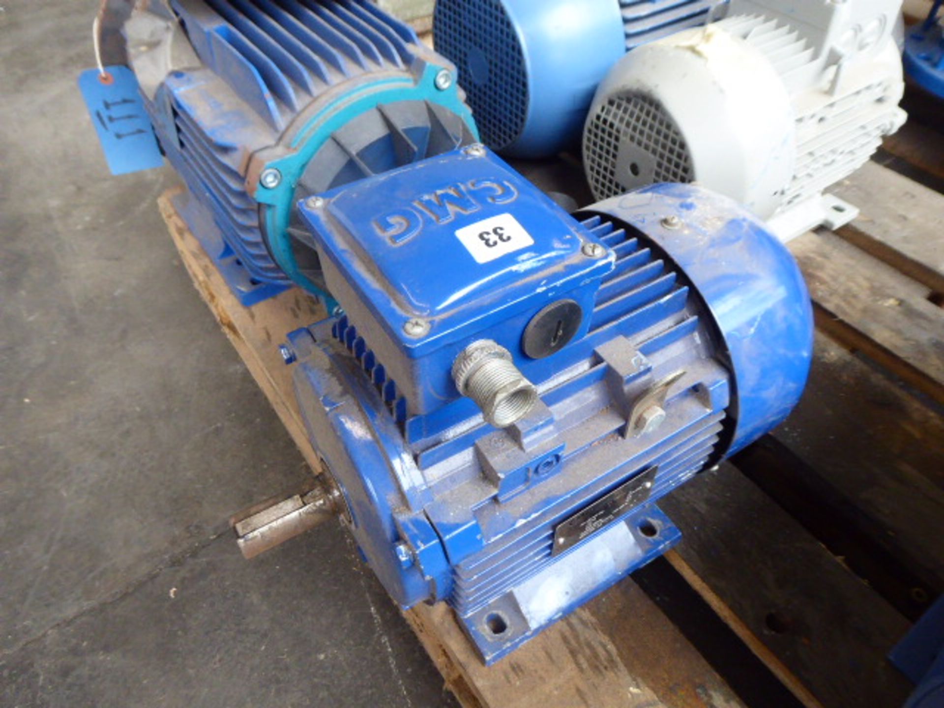 Four assorted motors, CMG SLA 112M-A, 4kw; Siemens 1LA7113-4AA60, 4.6kw; Weg AL132S-2, 6.3kw and 1 - Image 2 of 4