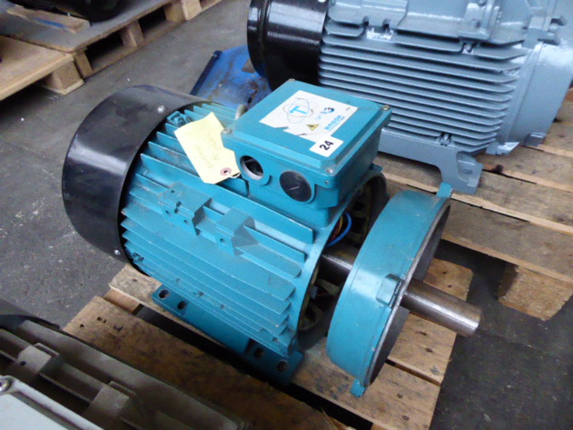 Brook Crompton T-DA160LA-D motor, 18kw, 88kg - Image 4 of 4