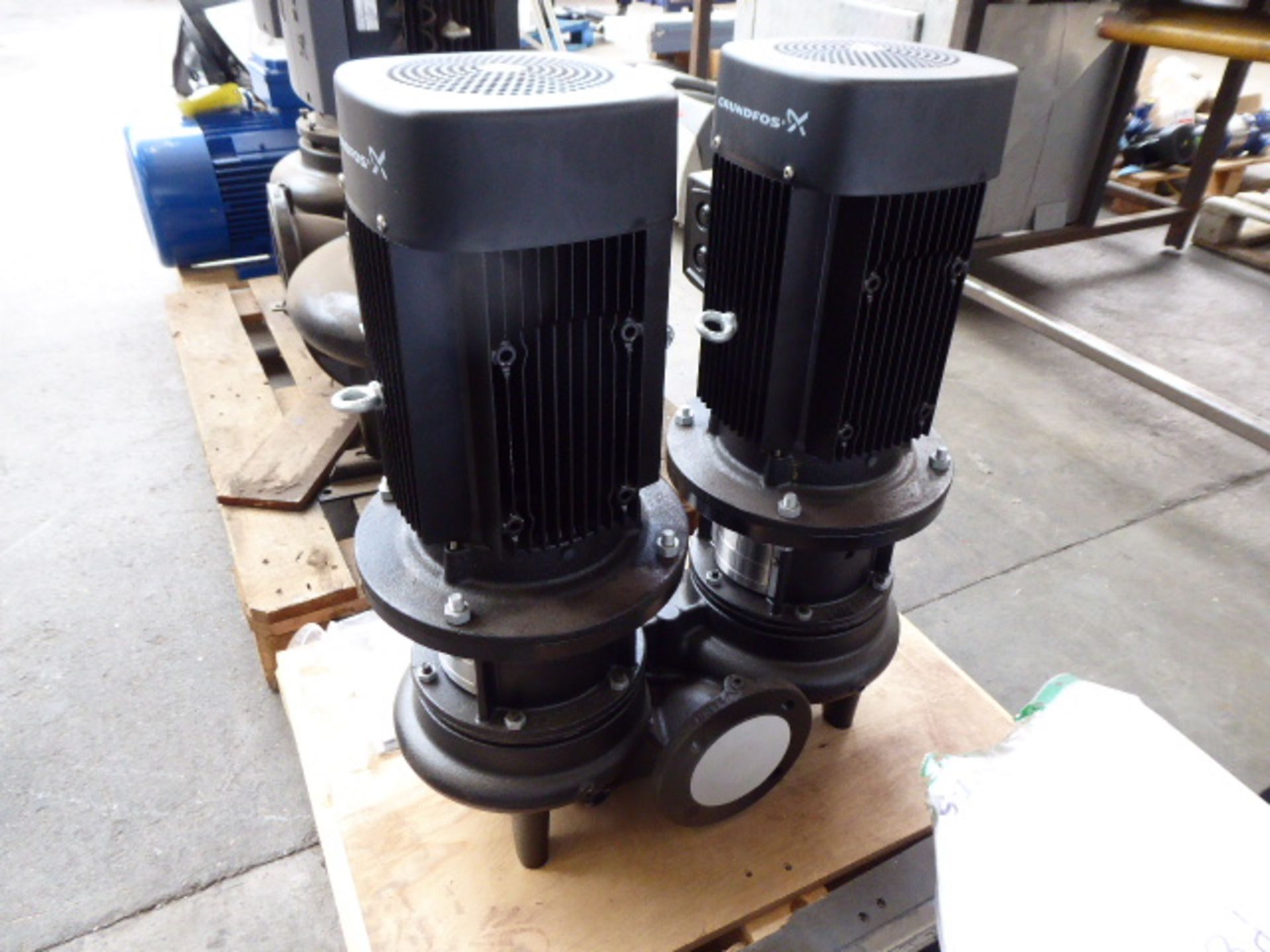 Grundfos 65-340/2 A-F-A-BAQE twin stage pump, with each motor 5.5kw and 43kg - Image 3 of 6