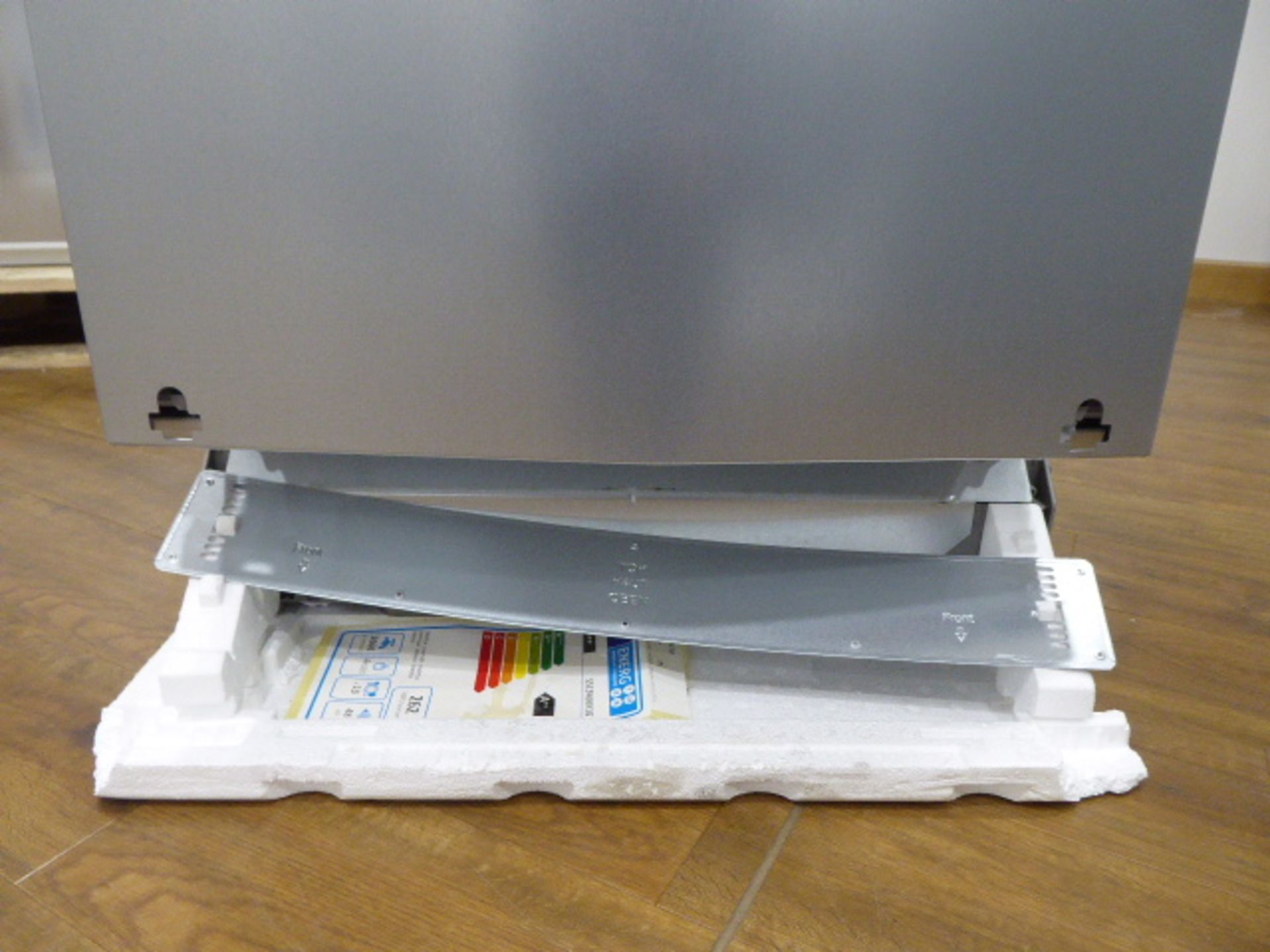 S513K60X1GB Neff Dishwasher fully integrated 60 cm Slightly bent front plate. All parts included - Image 5 of 6