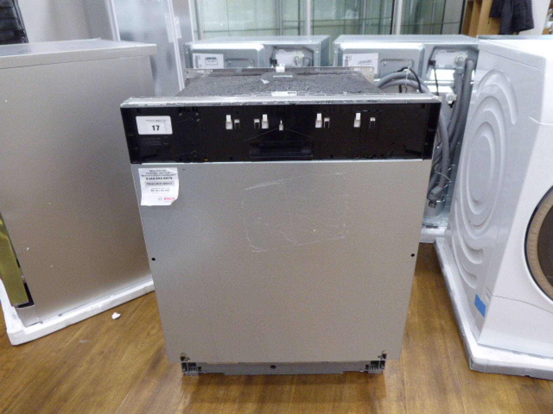 SMV40C40GBB Bosch Dishwasher fully integrated 60cm No visible damage. All parts included