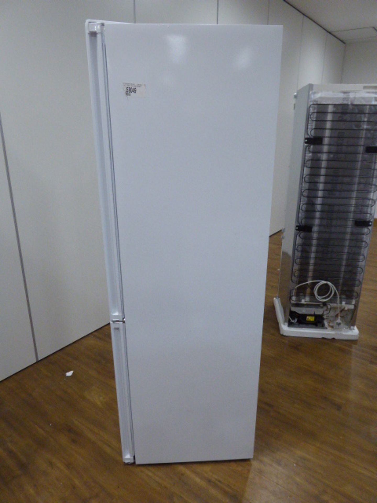 KGN36VWEAGB Bosch Free-standing fridge-freezer - Image 4 of 11