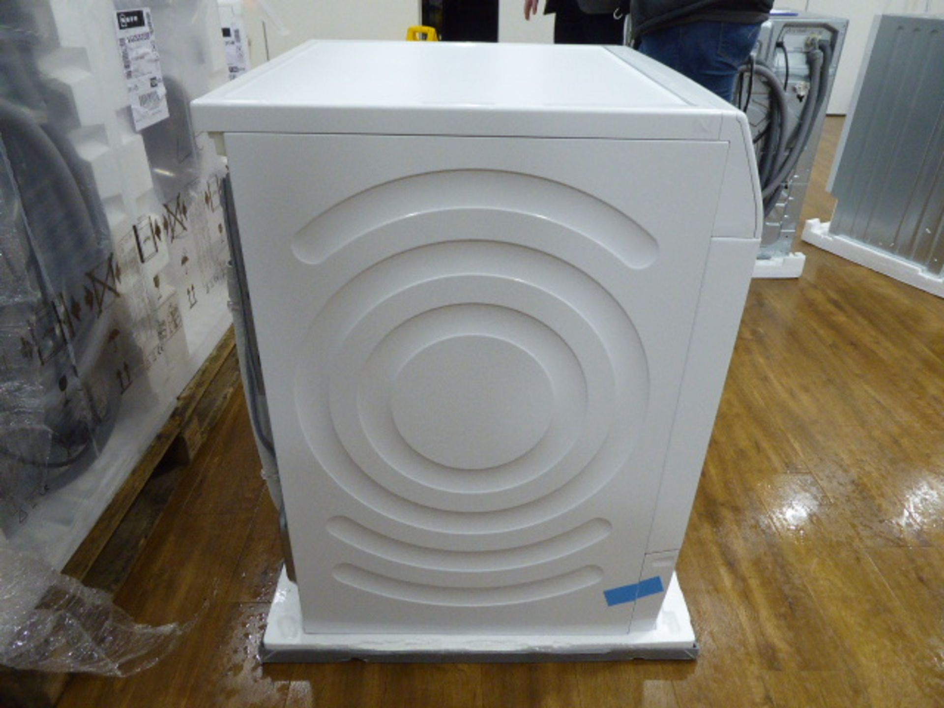 WDU28561GBB Bosch Washer-dryer No visible damage - Image 2 of 4