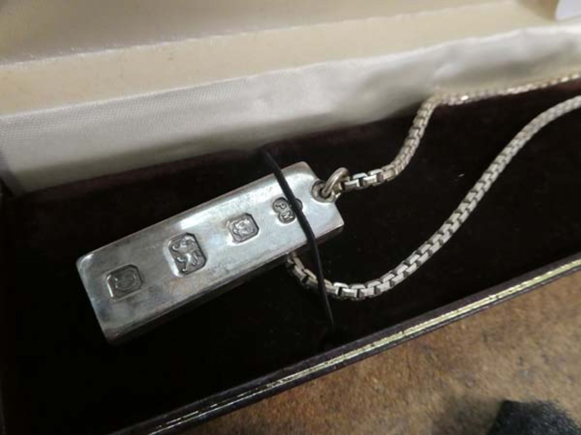 Concorde tie pin, silver hallmarked ingot on chain - Image 3 of 3