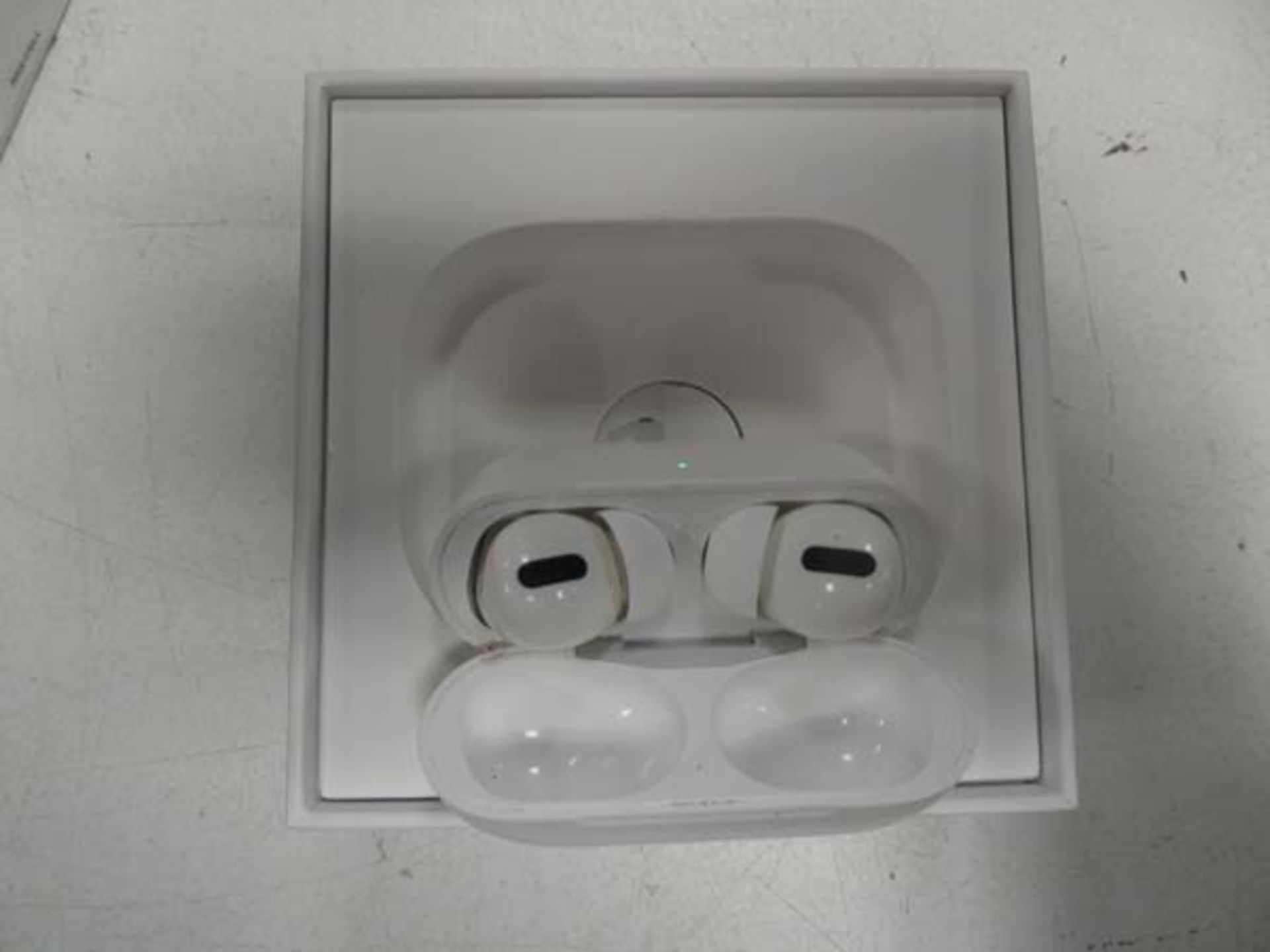 Apple Airpods Pro with wireless charging case and box