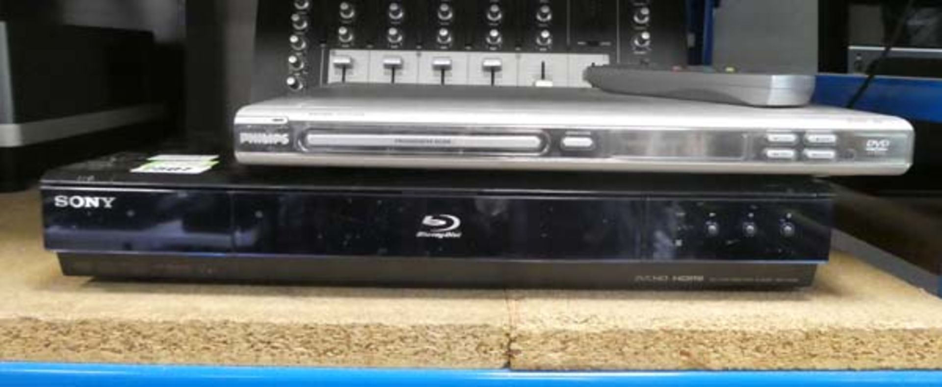 (TN164) - Philips DVD player with a Sony blue ray player