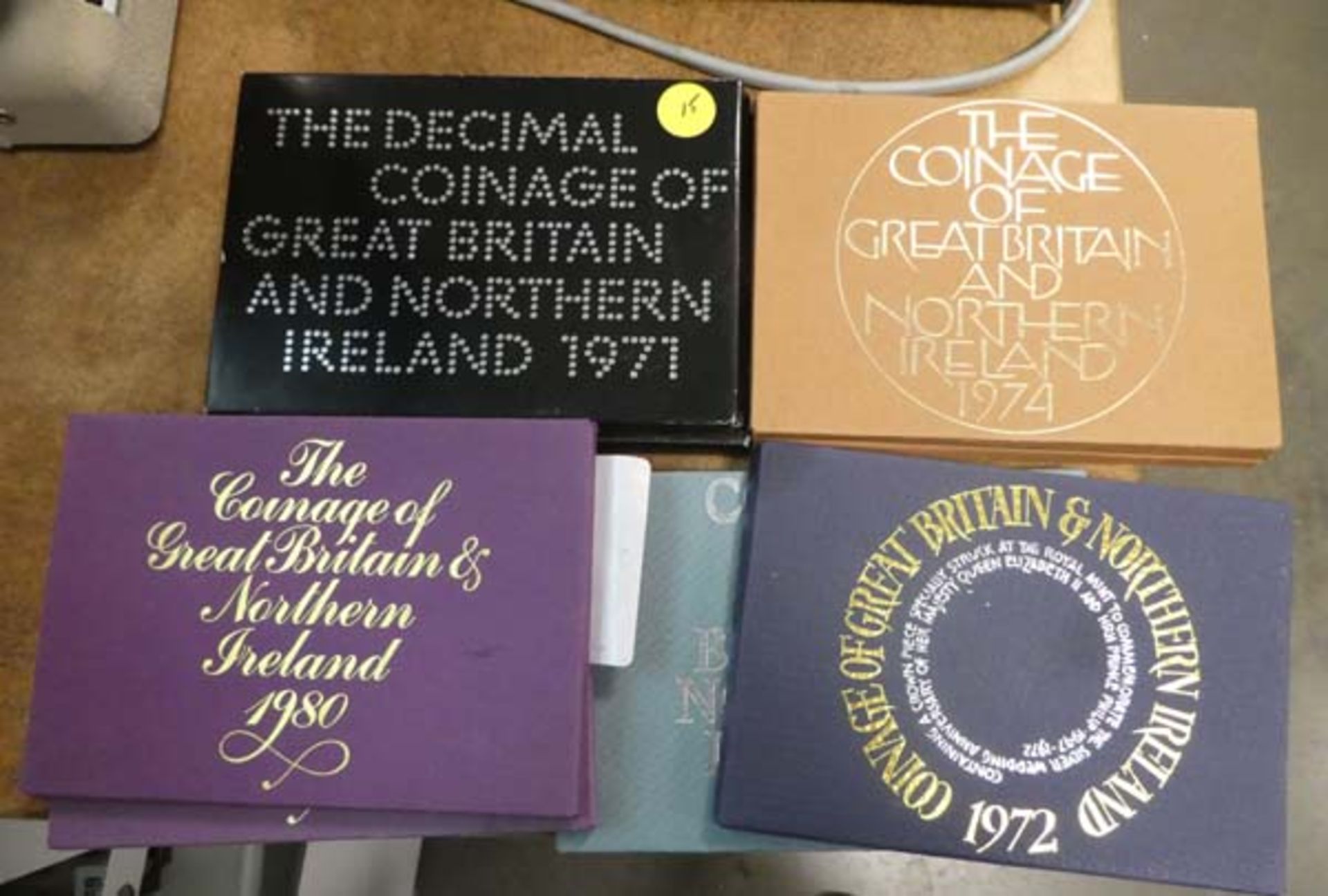 VArious 1970's collectors decimal coin sets mostly 1971